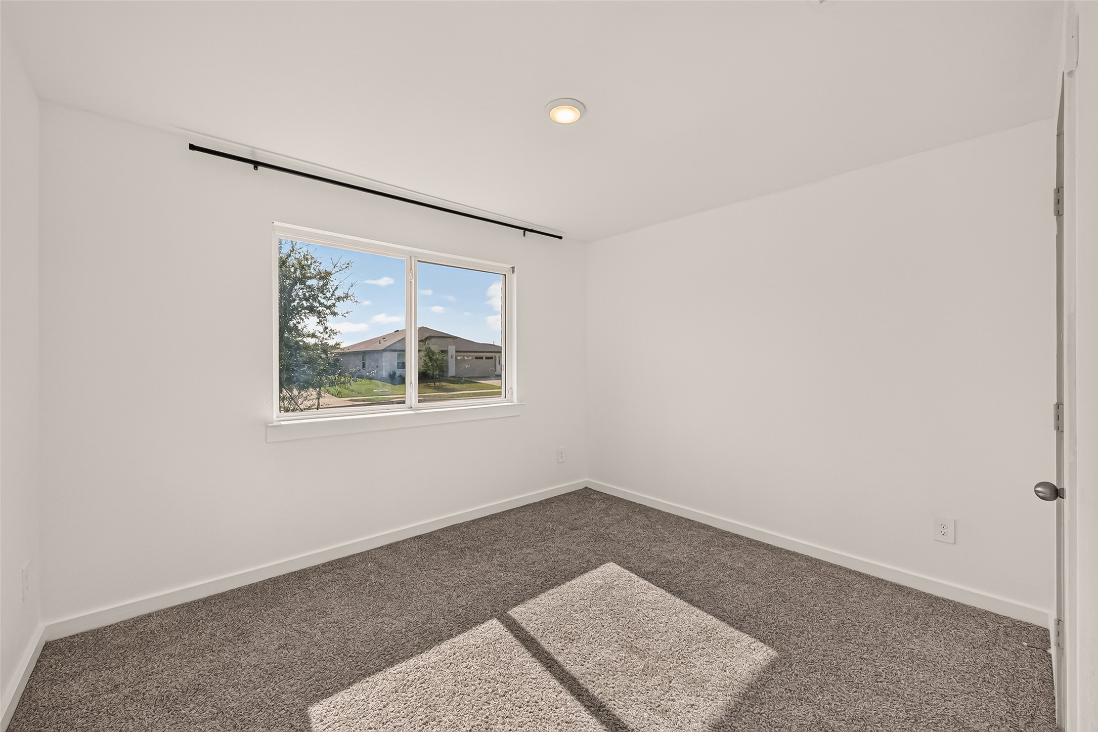 1710 Mountain Echo Drive Property Photo 25