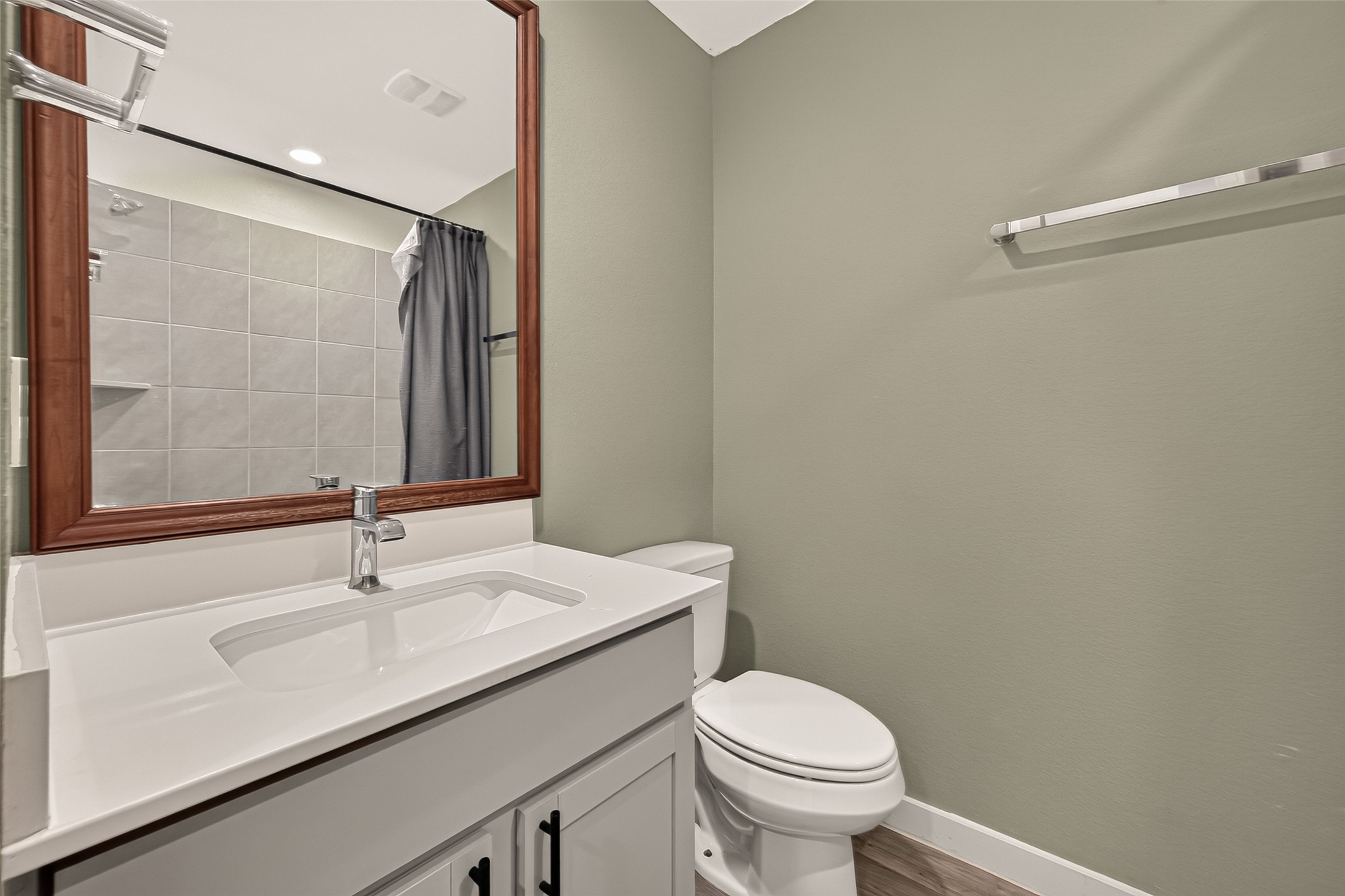 1710 Mountain Echo Drive Property Photo 27