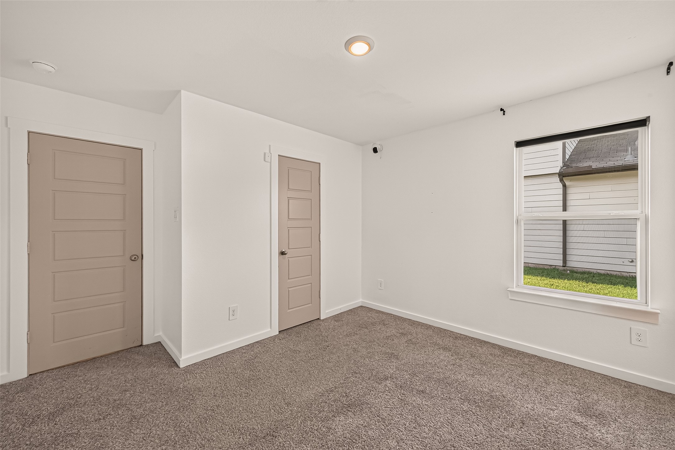 1710 Mountain Echo Drive Property Photo 30
