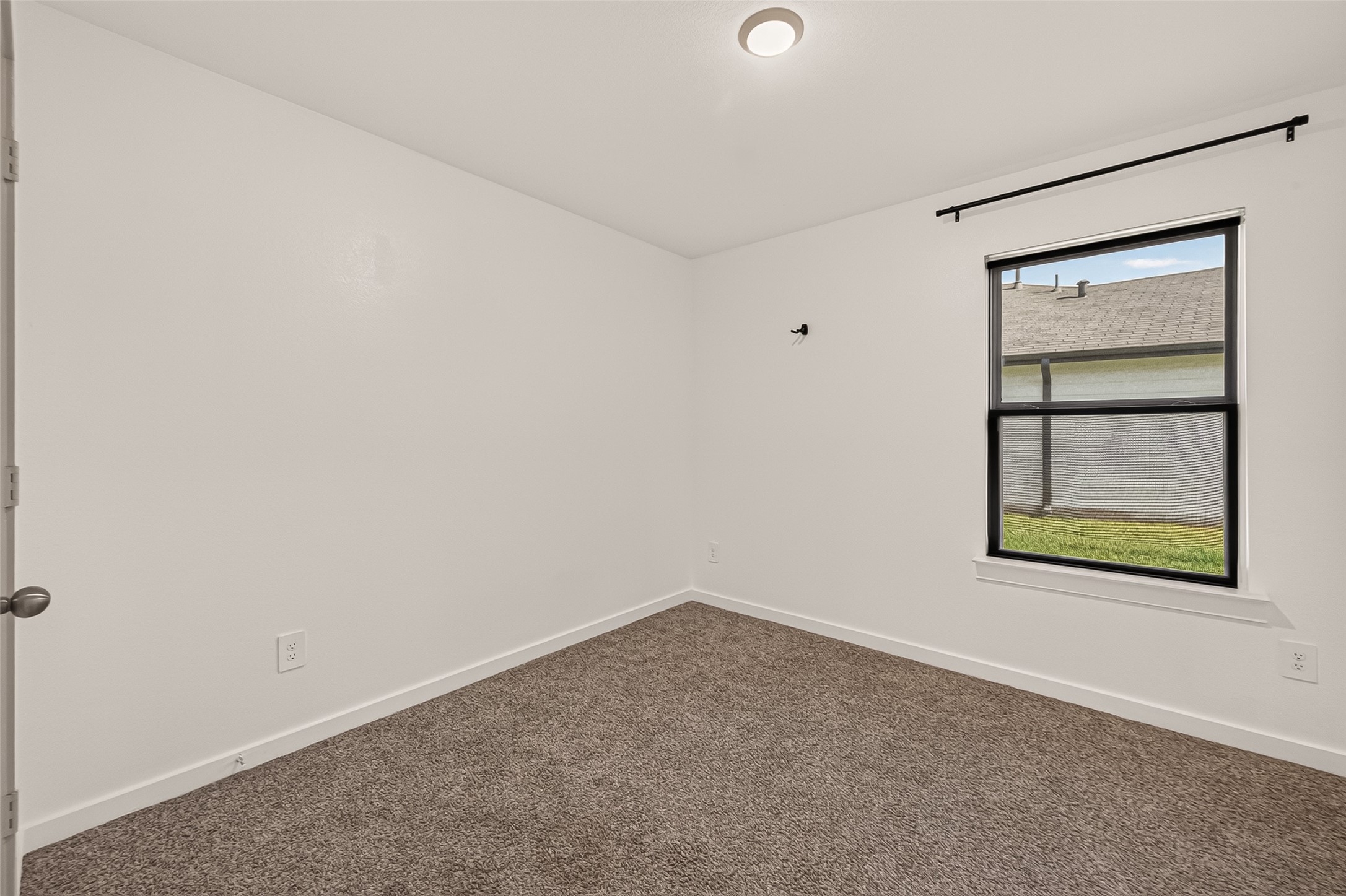 1710 Mountain Echo Drive Property Photo 31