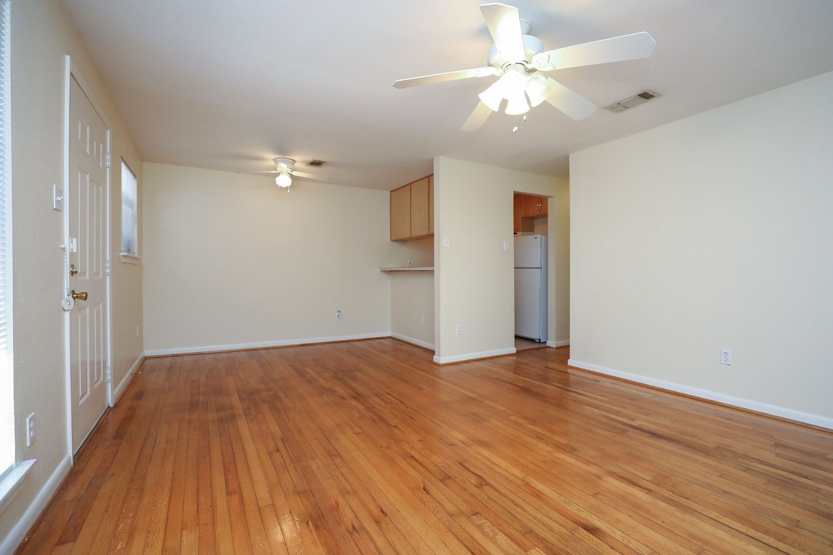 1620 Hawthorne Street 1 Property Photo 1