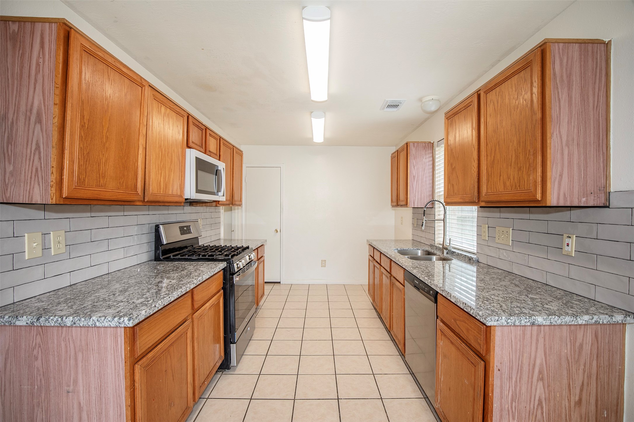 11514 Sagecreek Drive Property Photo 12