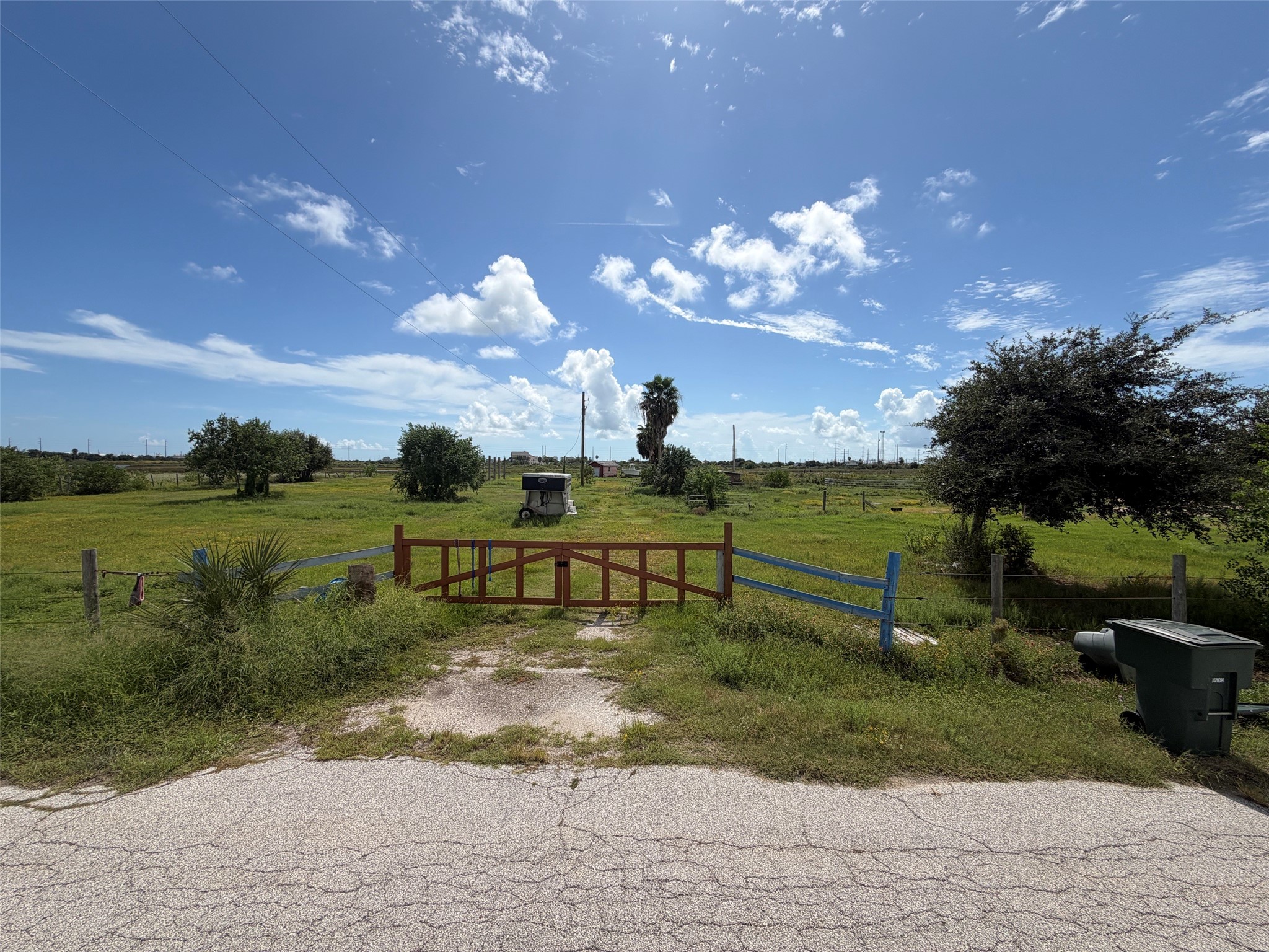 12123 Ostermeyer Road Property Photo 1