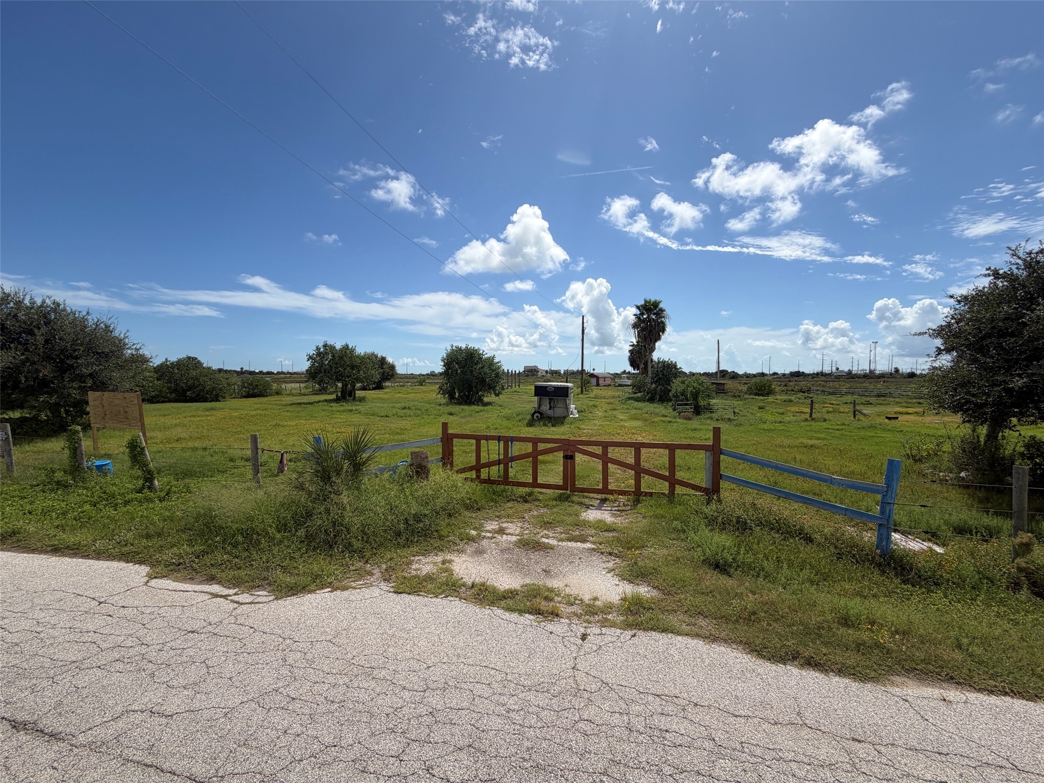 12123 Ostermeyer Road Property Photo 4