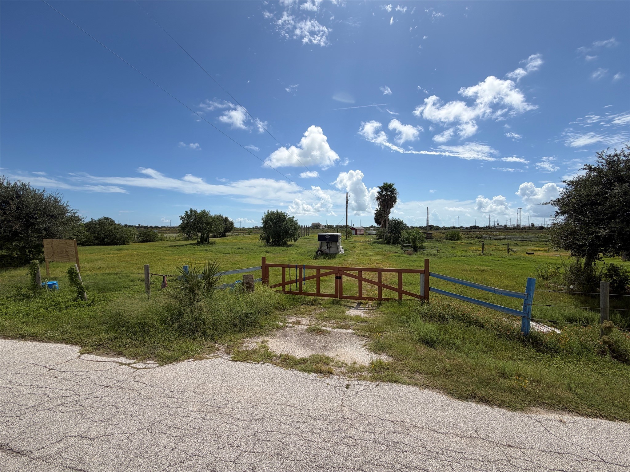 12123 Ostermeyer Road Property Photo 5