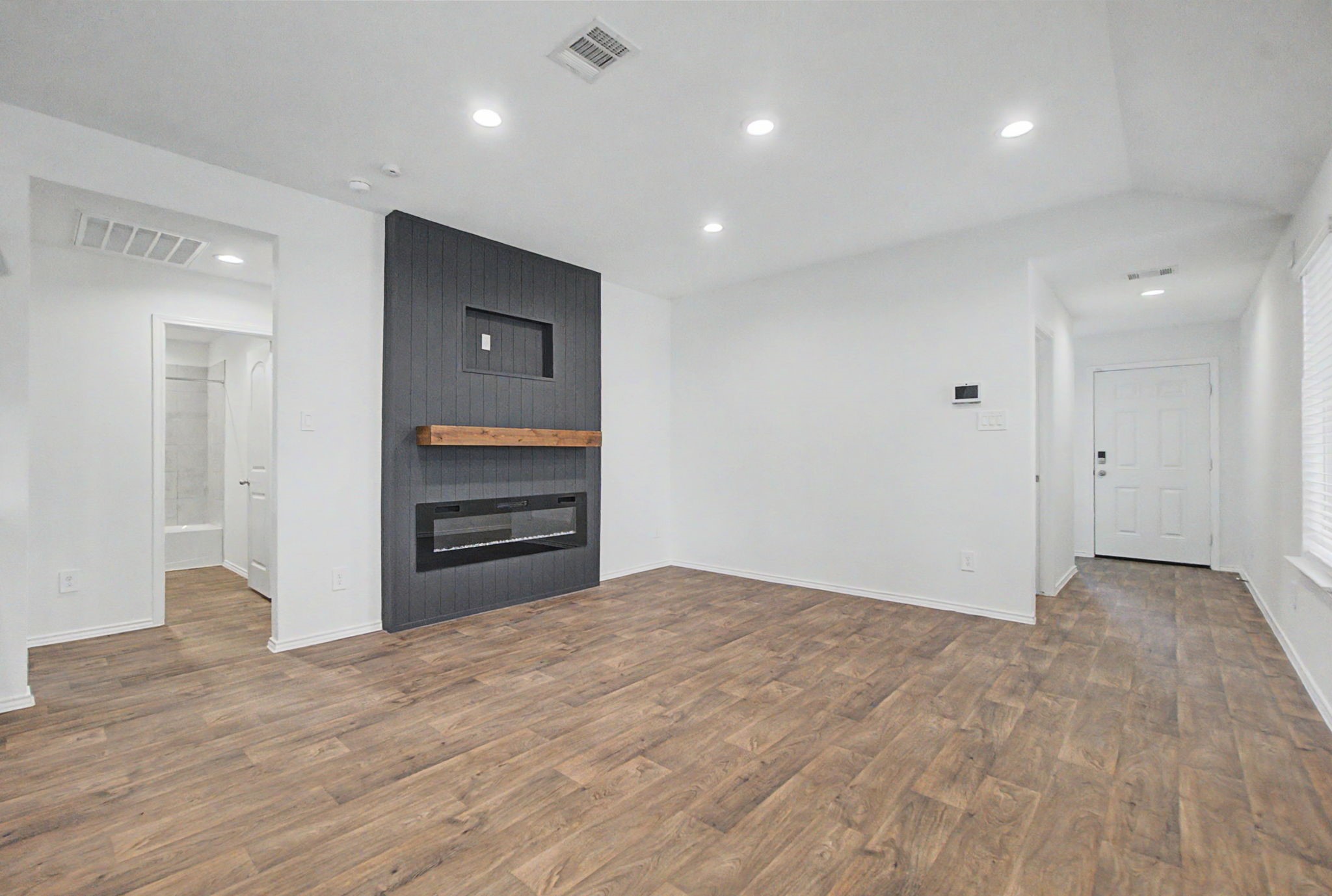 14489 Valley Ridge Drive Property Photo 6