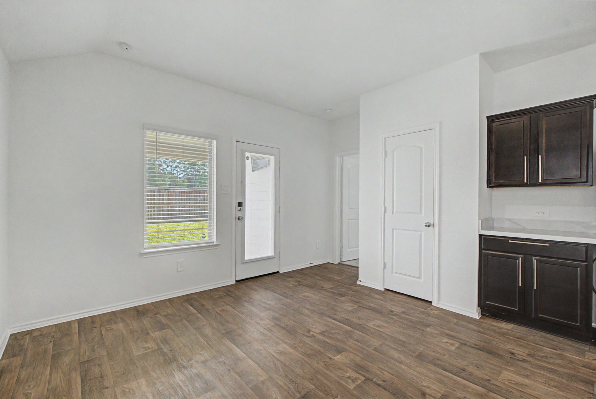 14489 Valley Ridge Drive Property Photo 12