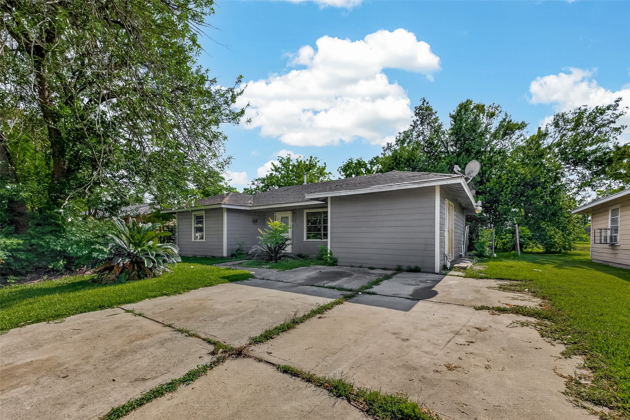 10506 Buffum Street Property Photo 1