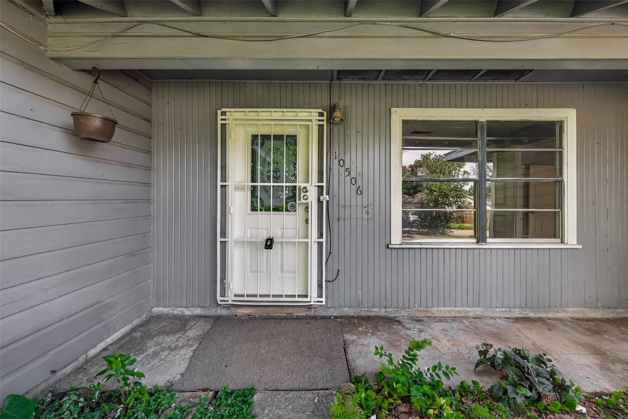 10506 Buffum Street Property Photo 4