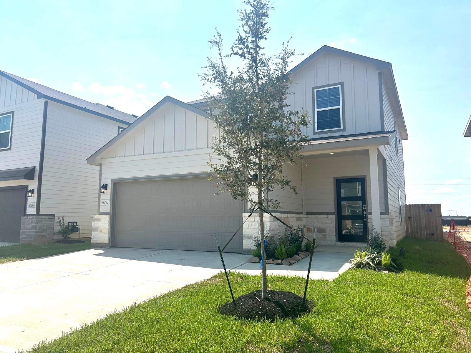 26223 Venus Trap Trail Property Photo 1