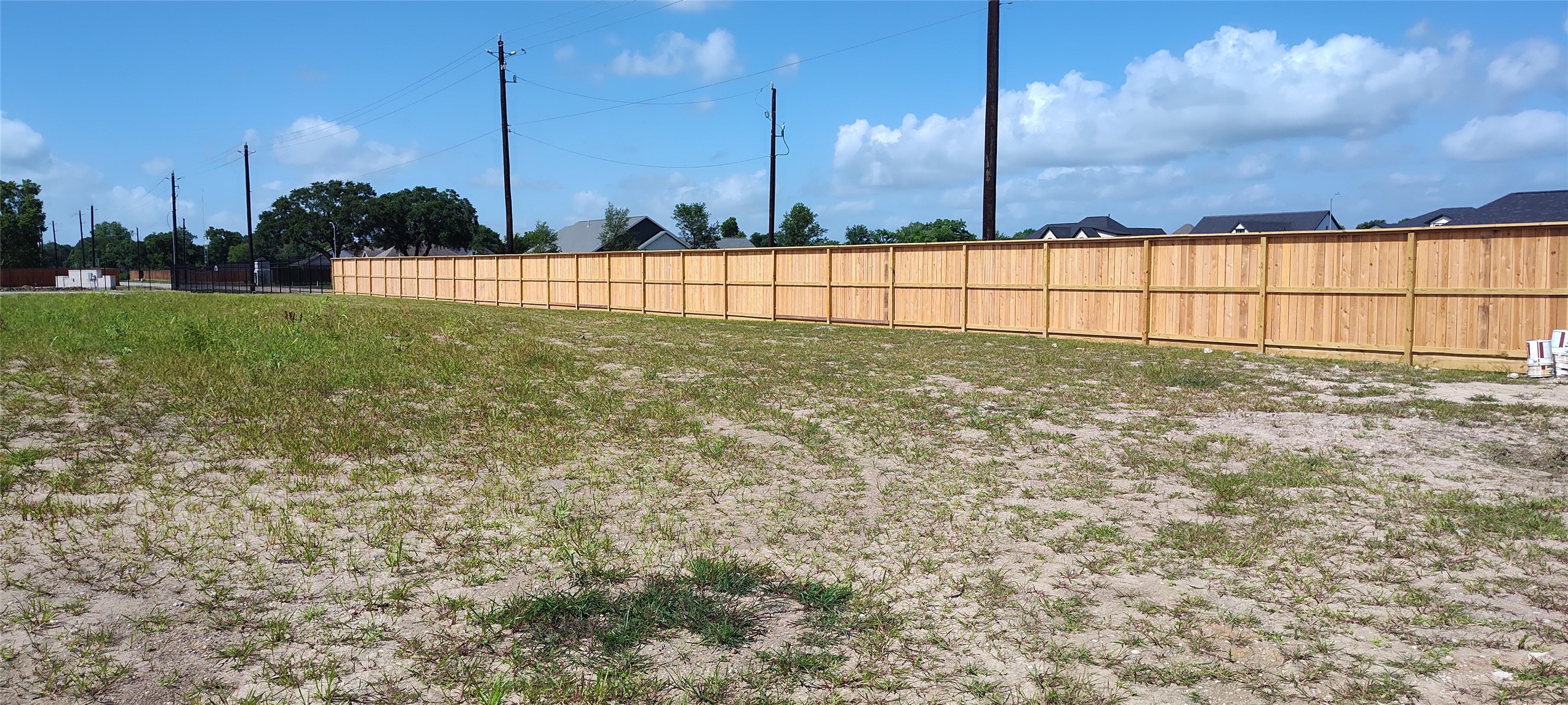 15414 Pinehurst Lane Property Photo 5