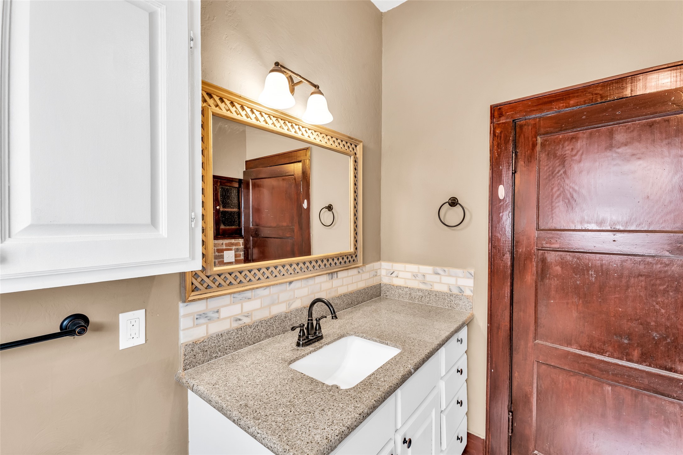 3010 Avenue Q 2 Property Photo 6