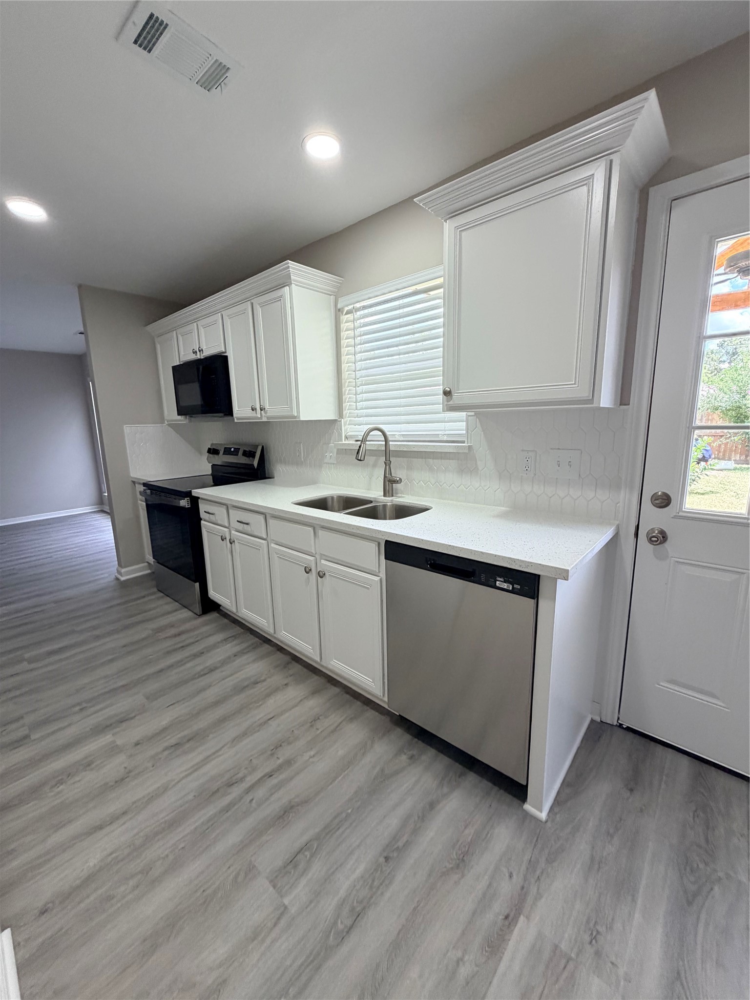 22803 Tara Way Drive Property Photo 4
