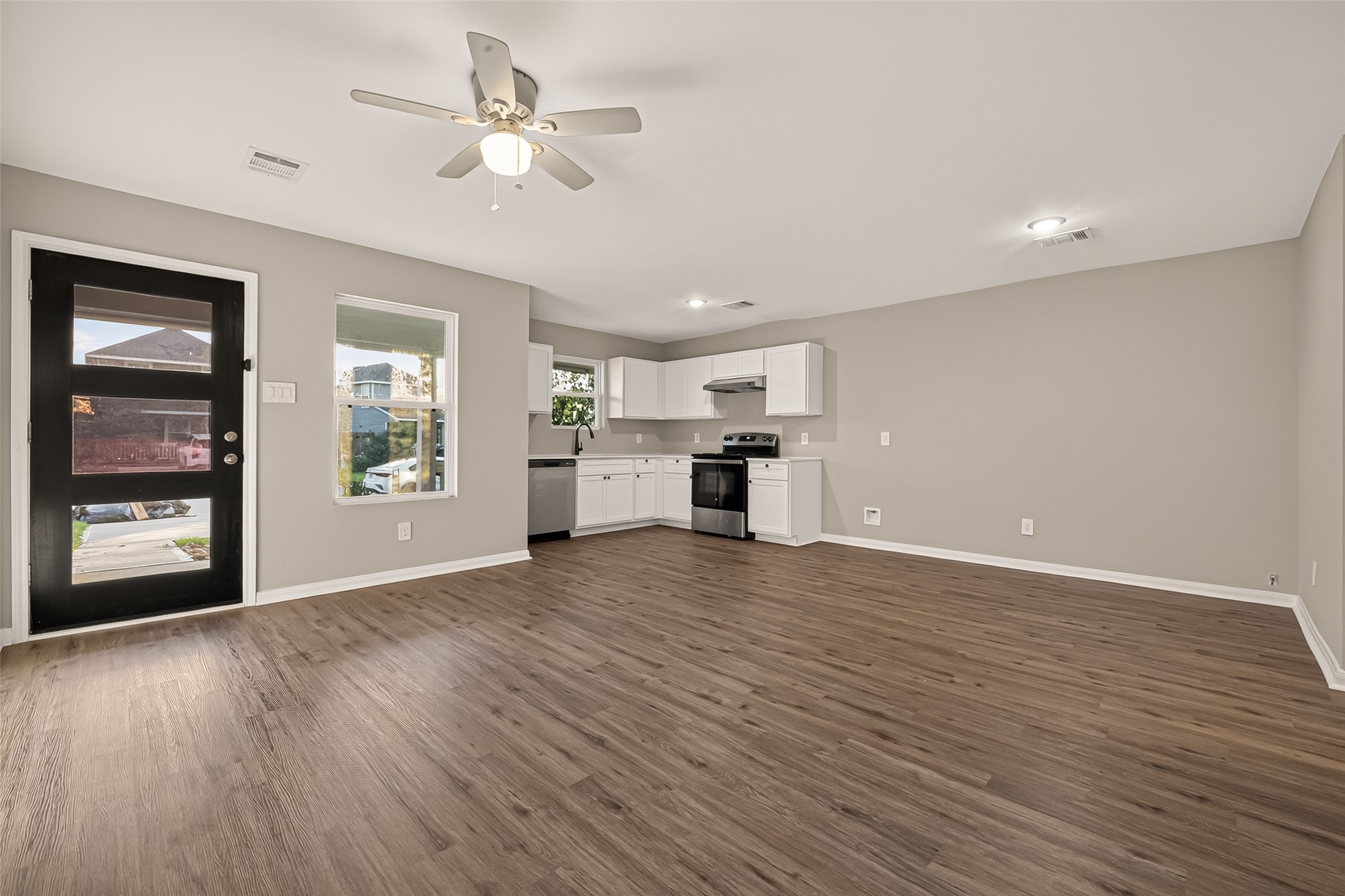 16495 Jasmine Marie Place Property Photo 8