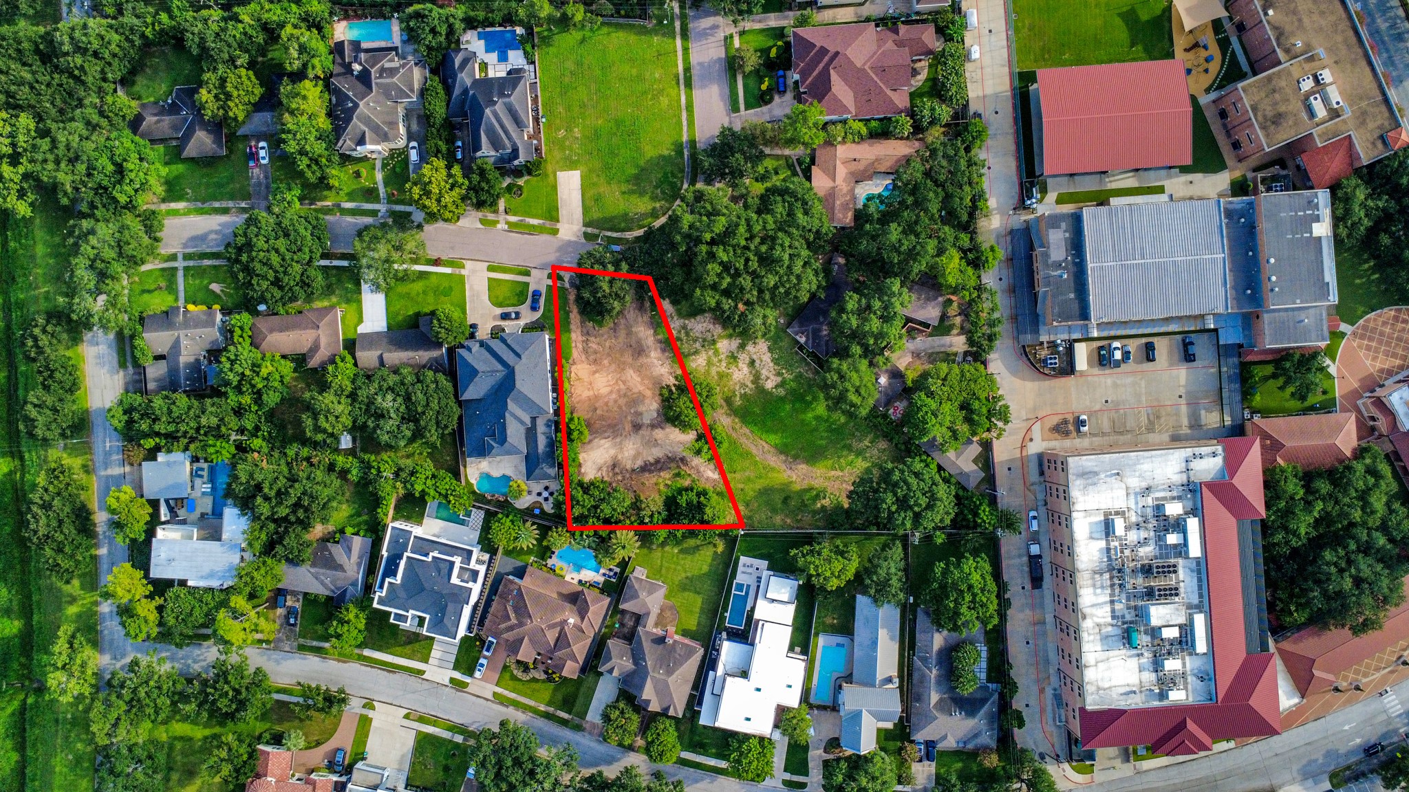 5027 Grape Street Property Photo 4