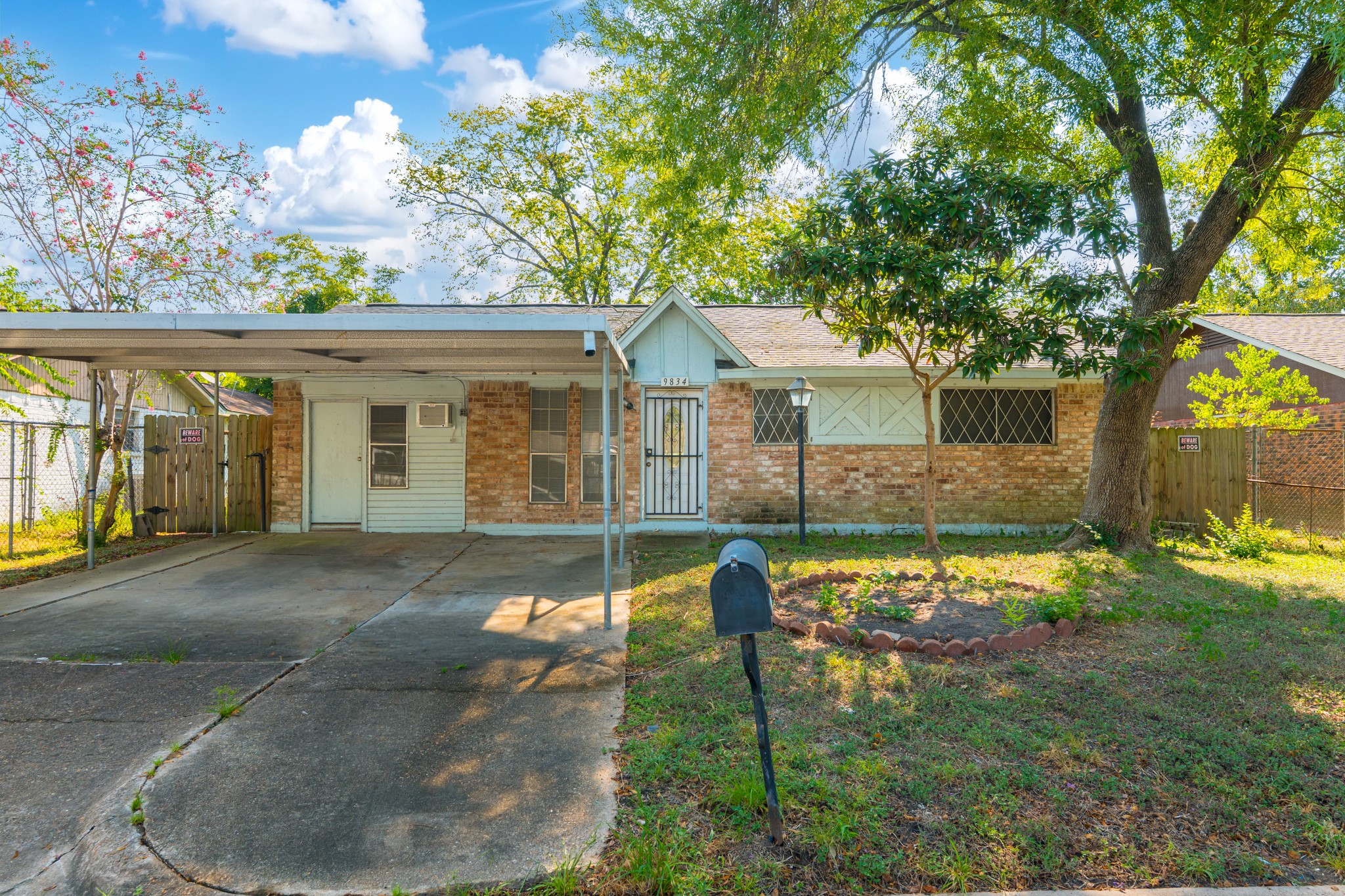 9834 Denning Drive Property Photo 1