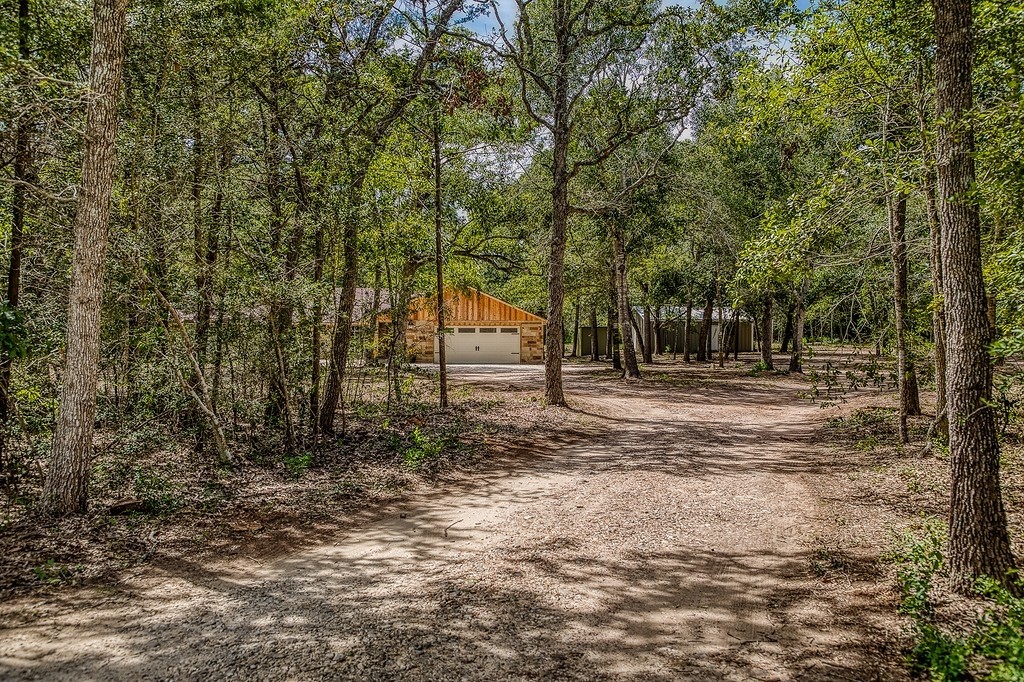 5504 Hillside Property Photo 3