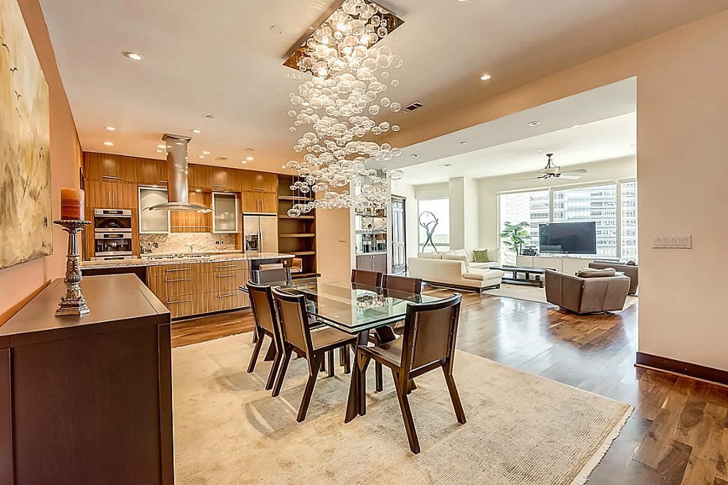 1600 Post Oak 1202 Property Photo 1