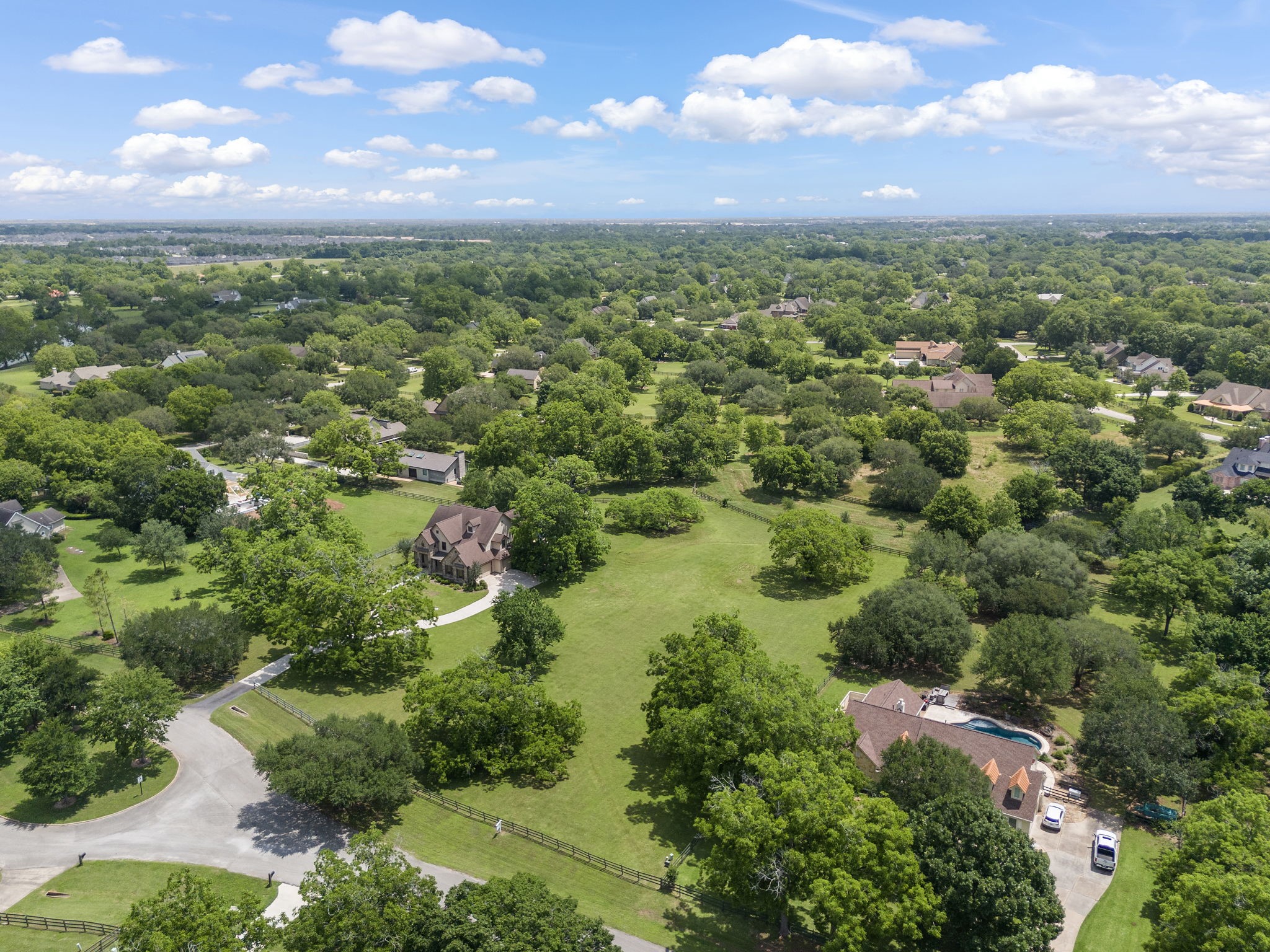 5326 Harris Woods Trace Property Photo 8