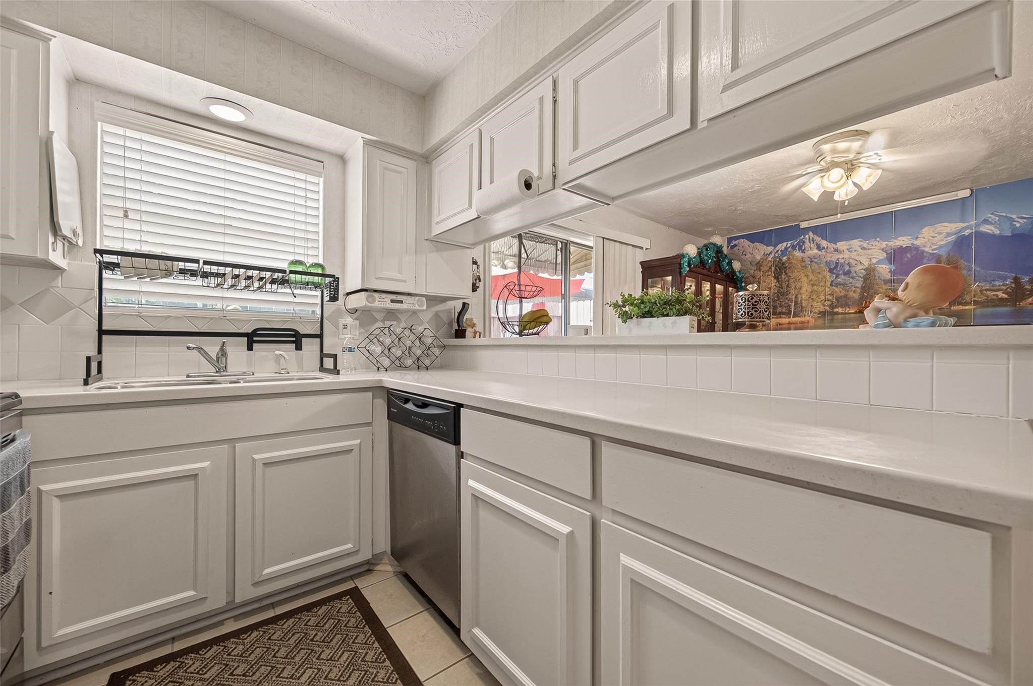 14769 Perthshire Road Property Photo 12