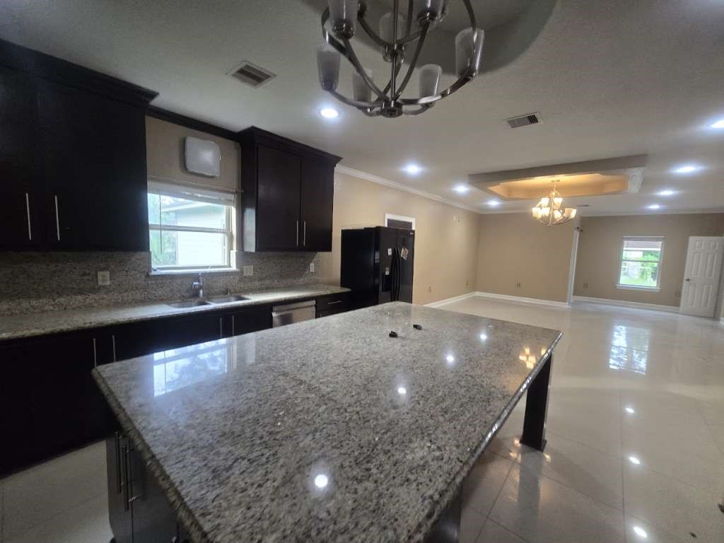 11529 Warner Road Property Photo 4