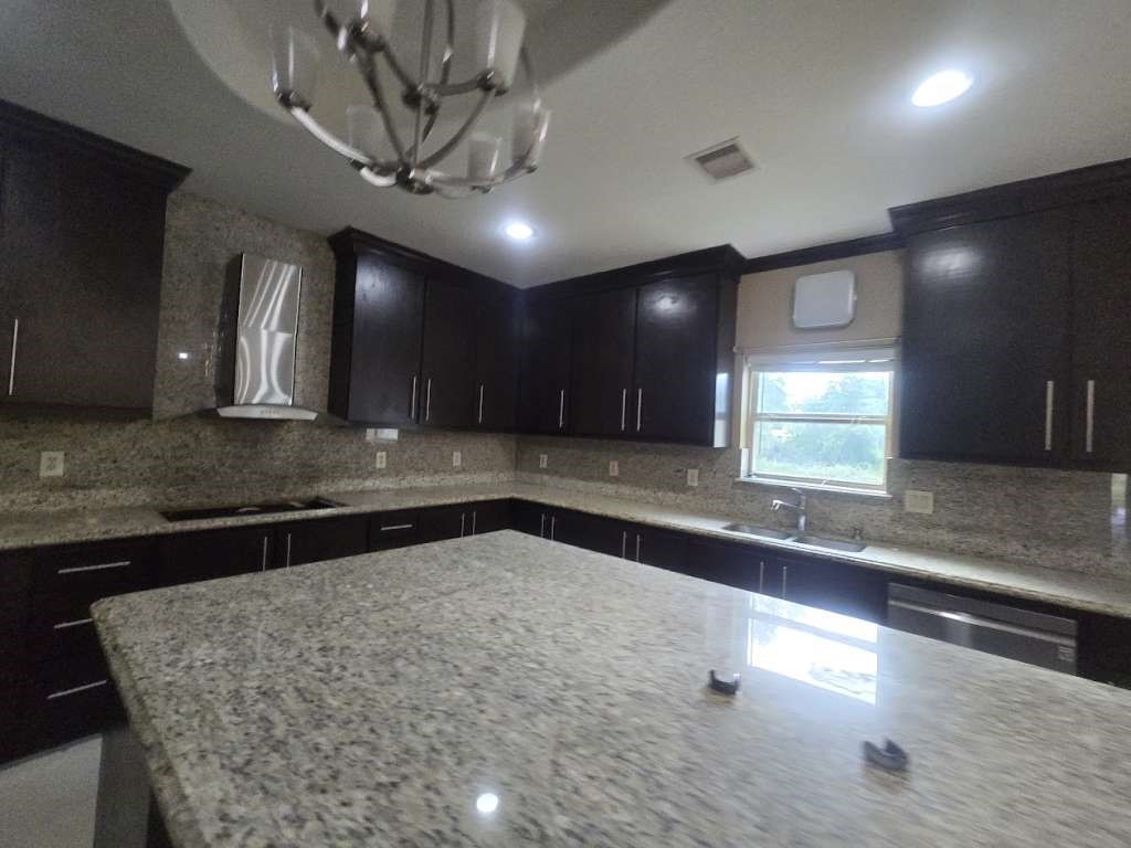 11529 Warner Road Property Photo 6