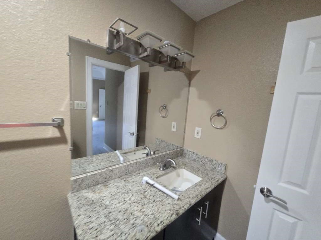 11529 Warner Road Property Photo 14