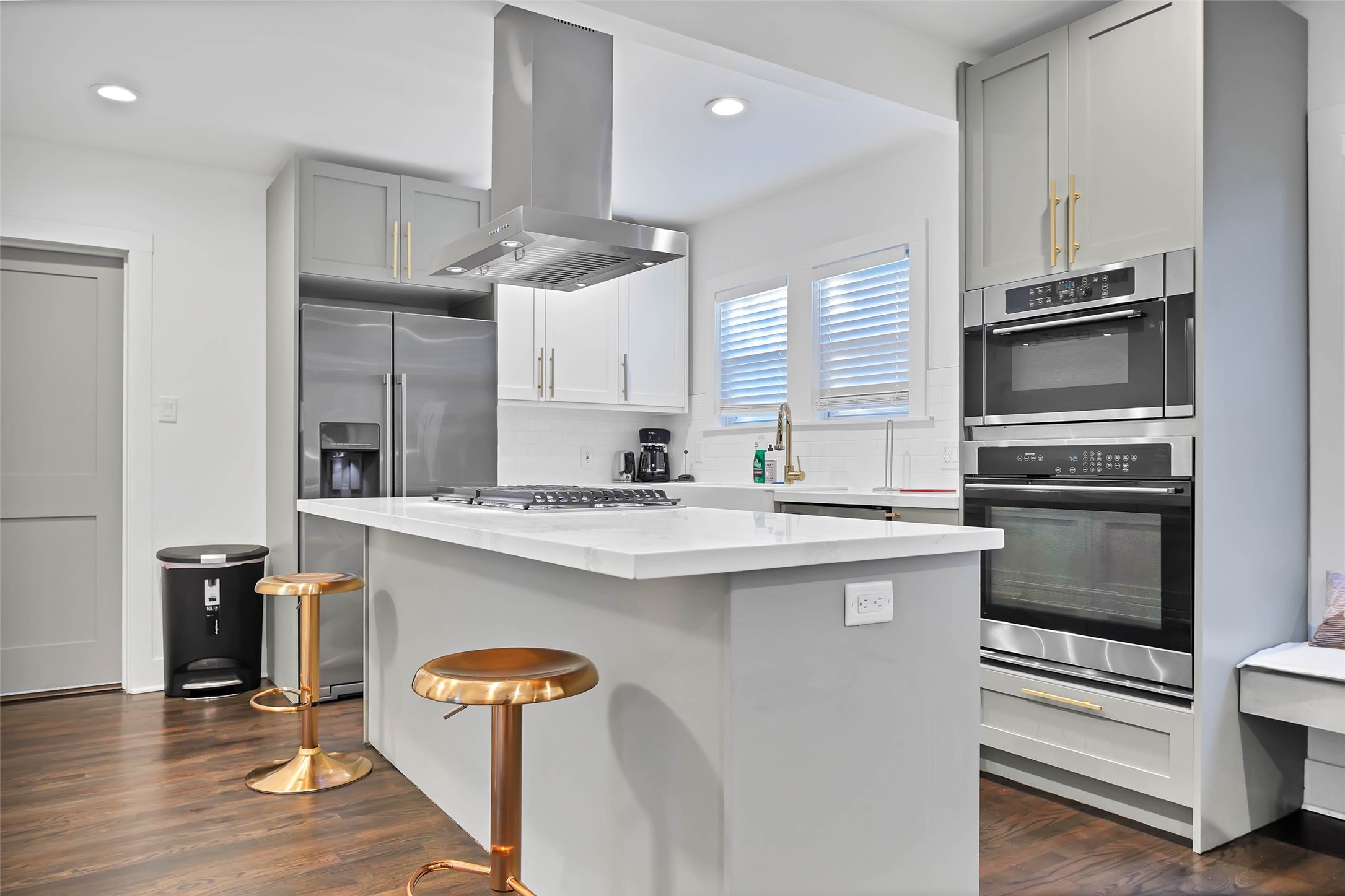 1953 Dryden Street 1 Property Photo 3