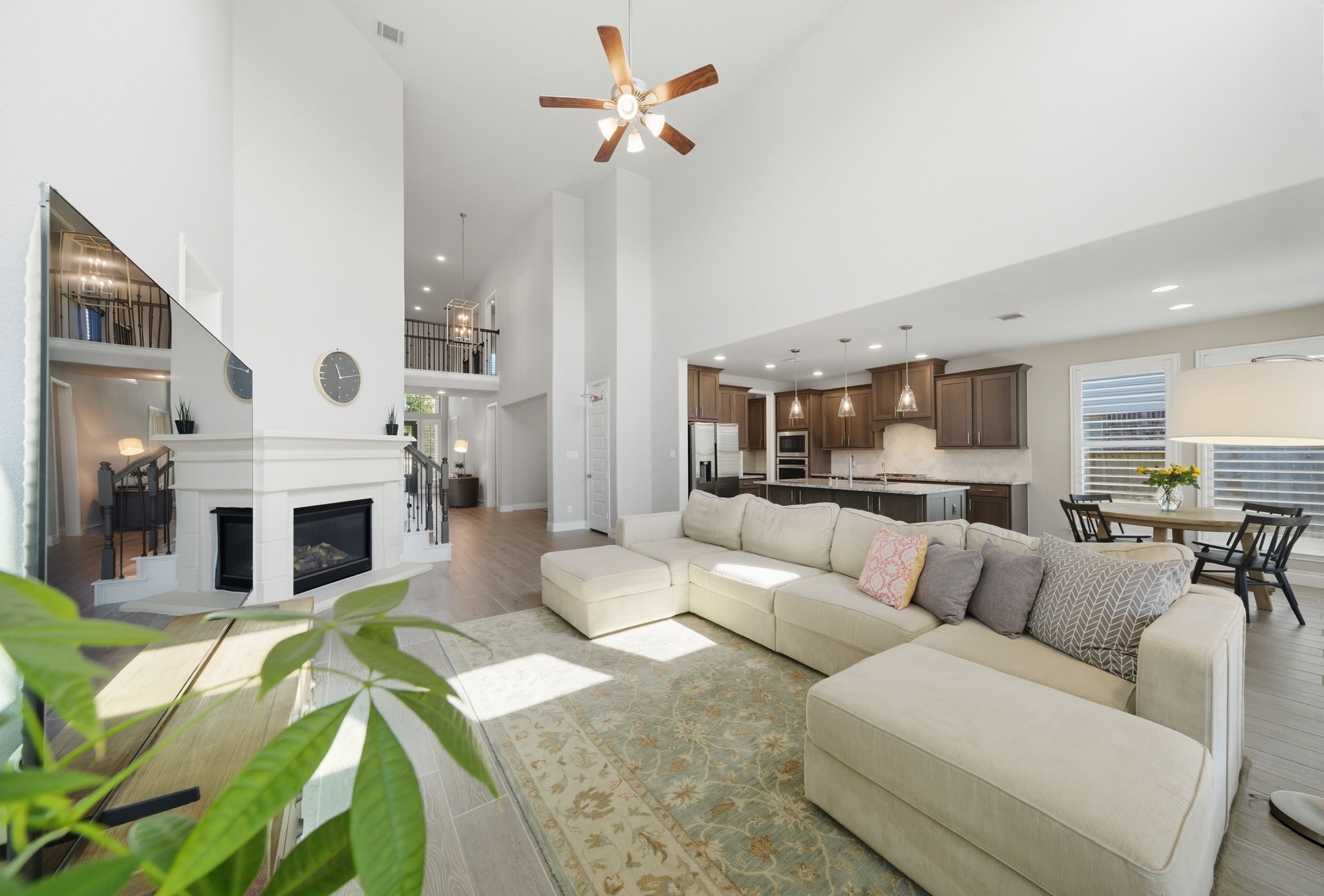 6923 Red Oak Drive Property Photo 14