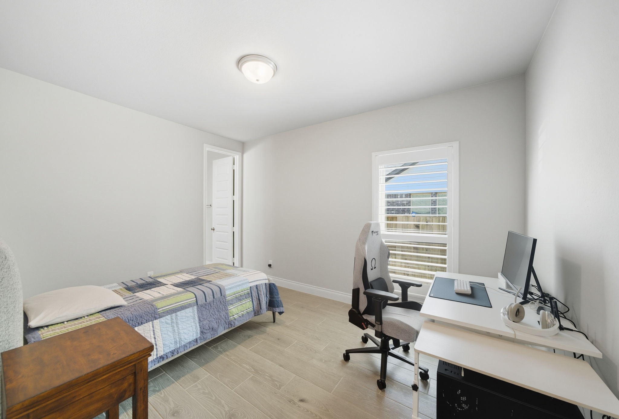 6923 Red Oak Drive Property Photo 16