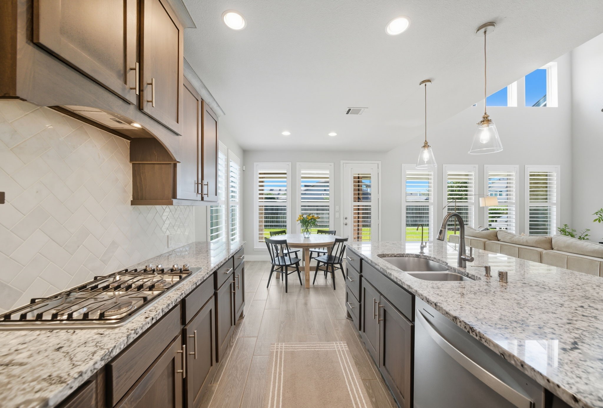 6923 Red Oak Drive Property Photo 21