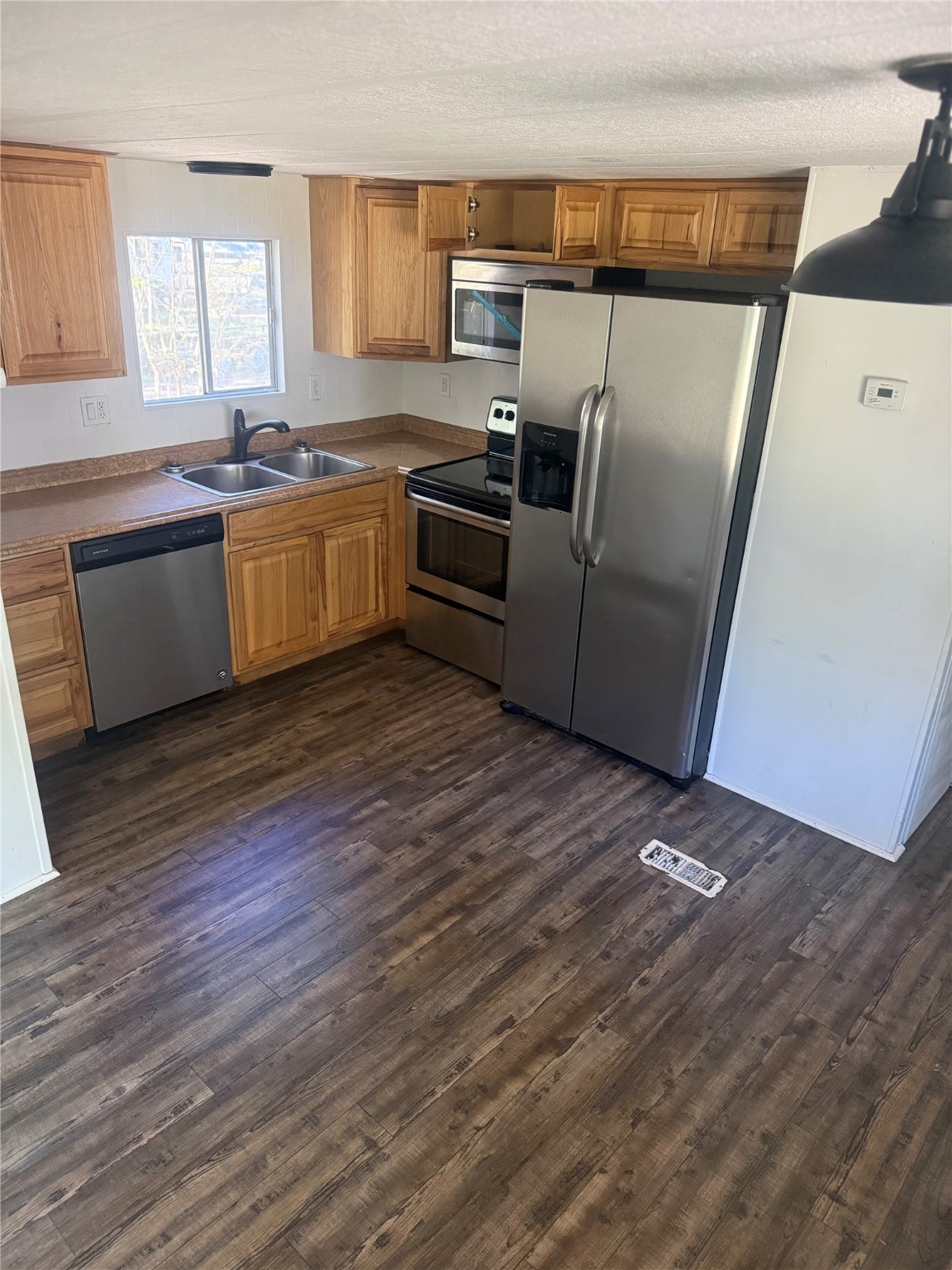 933 S Pine Lake Road Property Photo 9