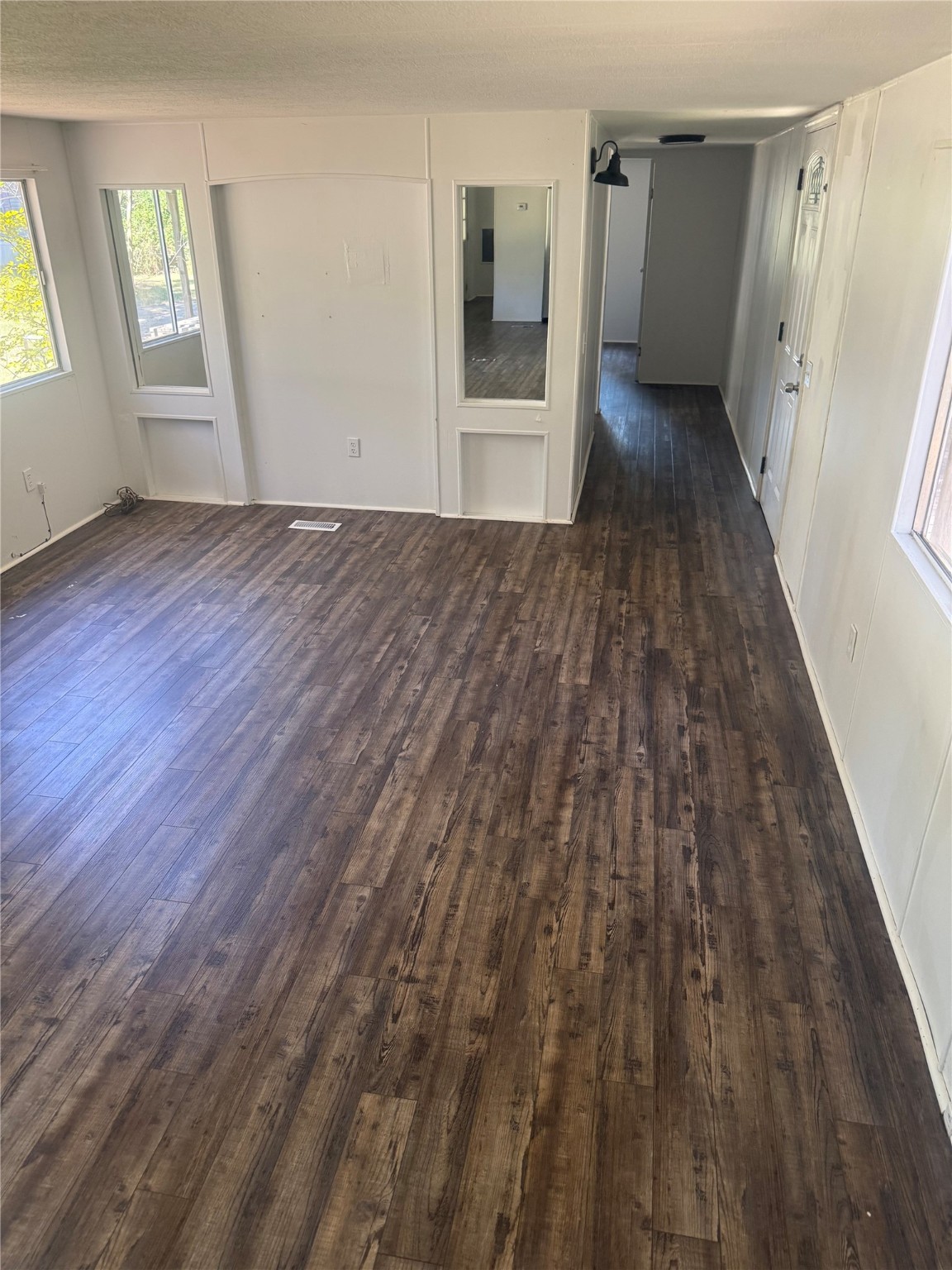 933 S Pine Lake Road Property Photo 10