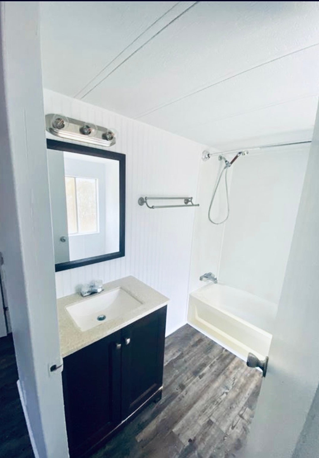 933 S Pine Lake Road Property Photo 11