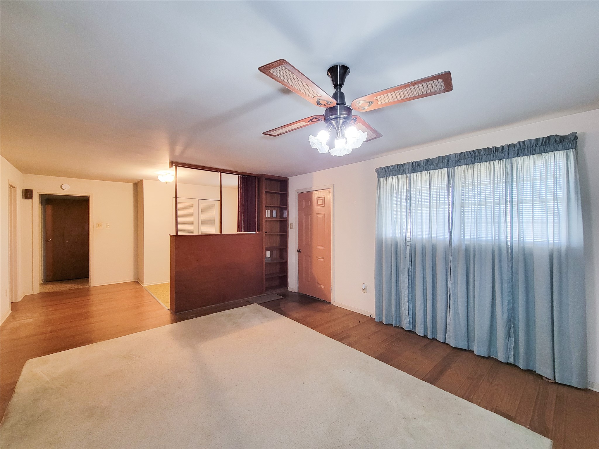 432 N Holland Street Property Photo 7