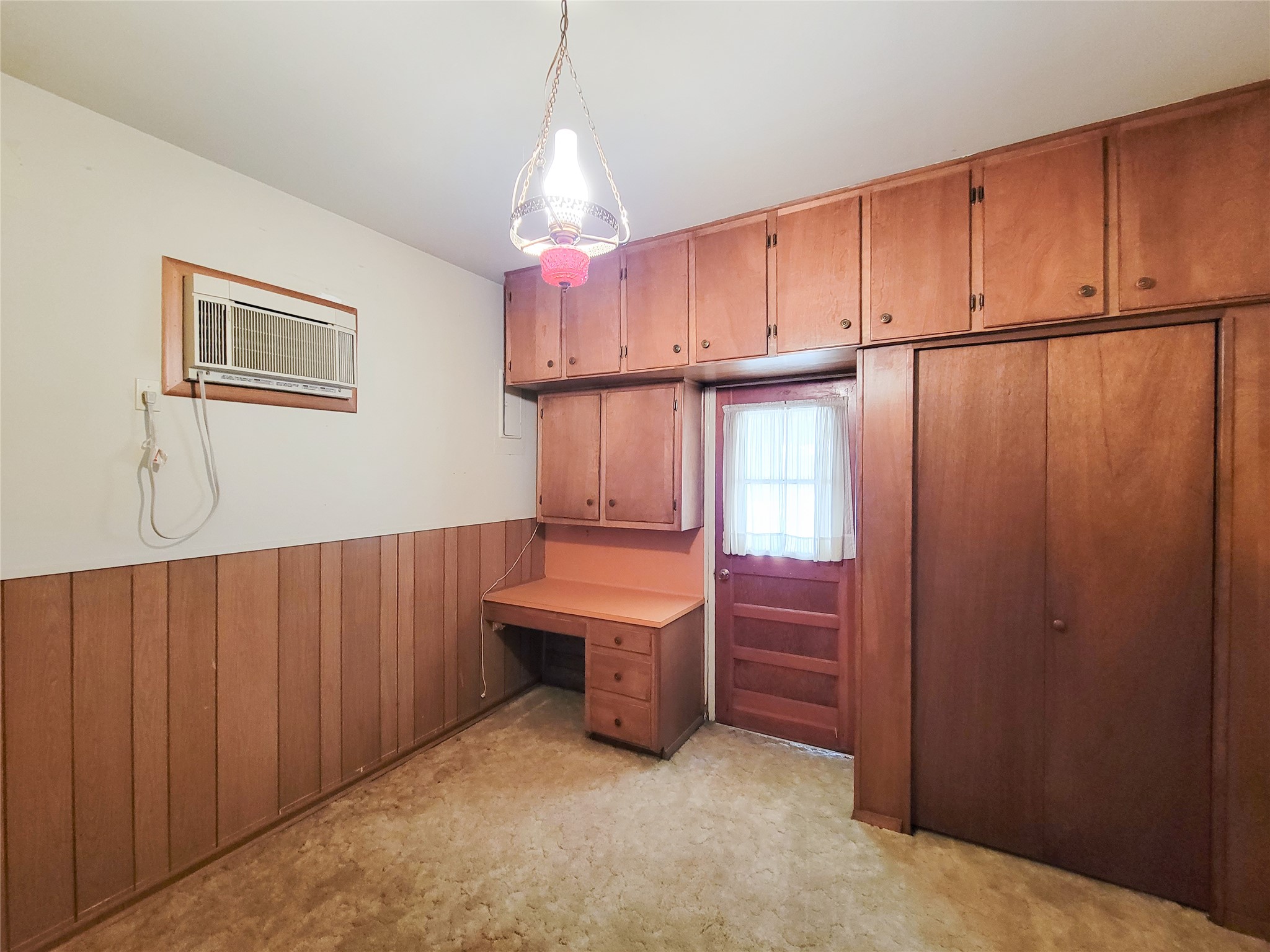 432 N Holland Street Property Photo 18