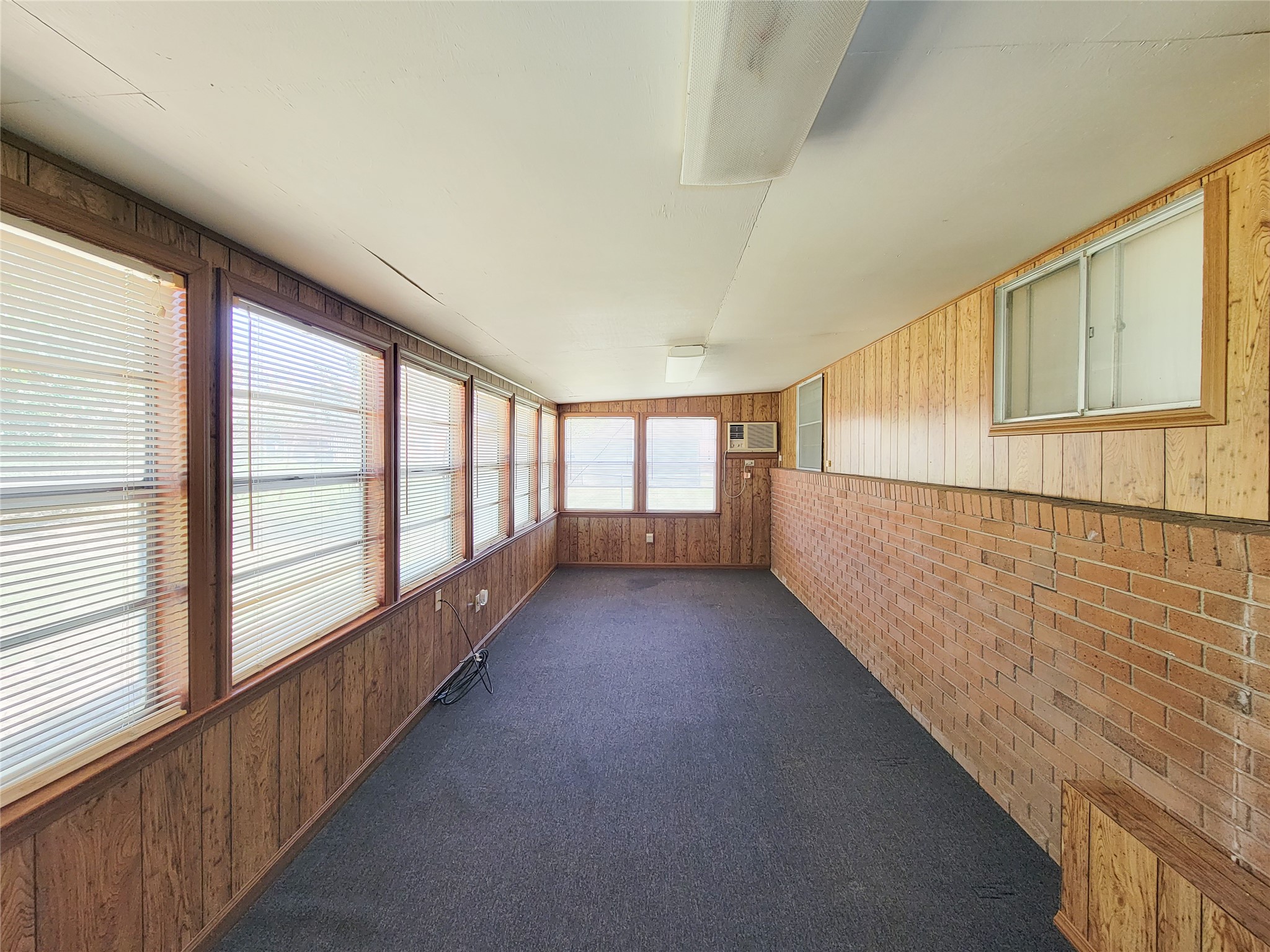 432 N Holland Street Property Photo 21