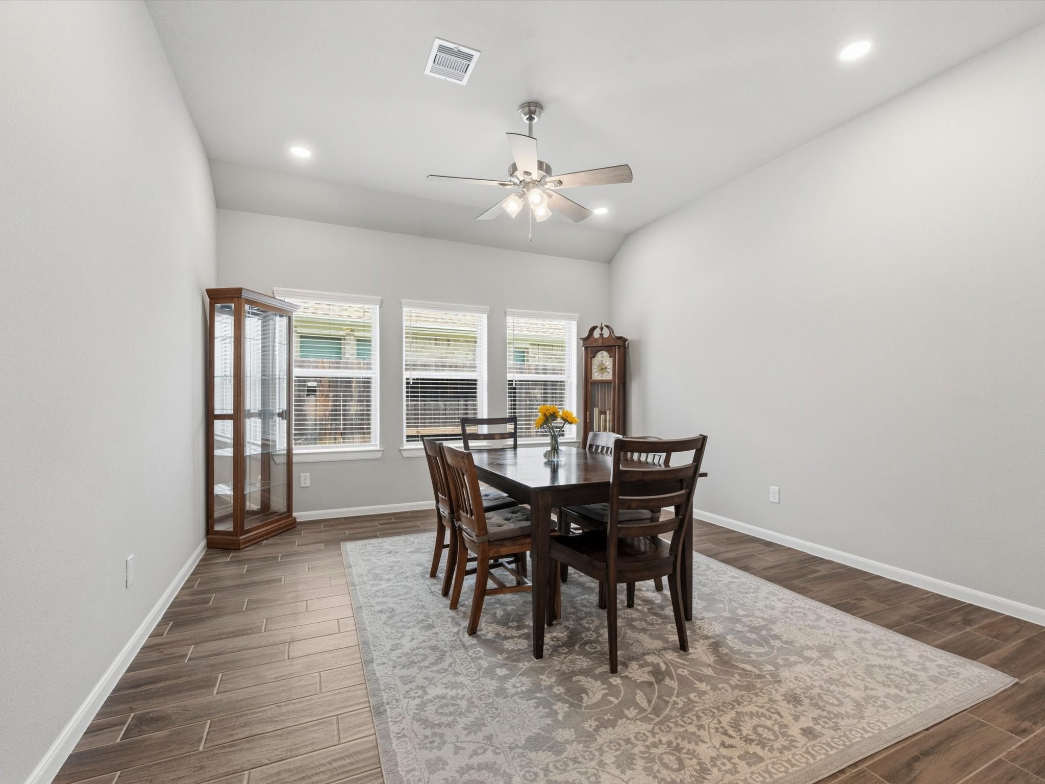 29411 Amber Pine Court Property Photo 4