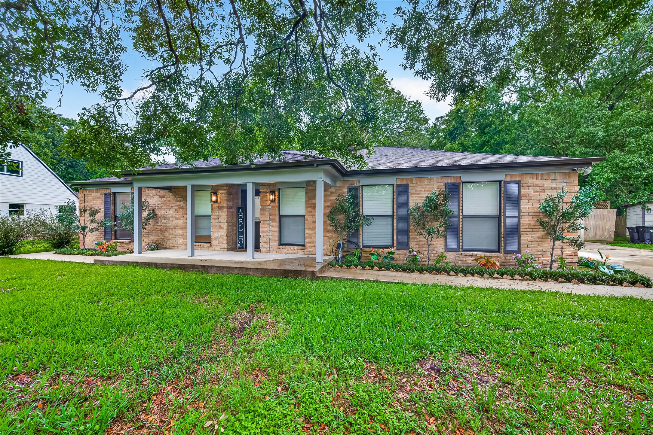 548 Brandon Road Property Photo 2
