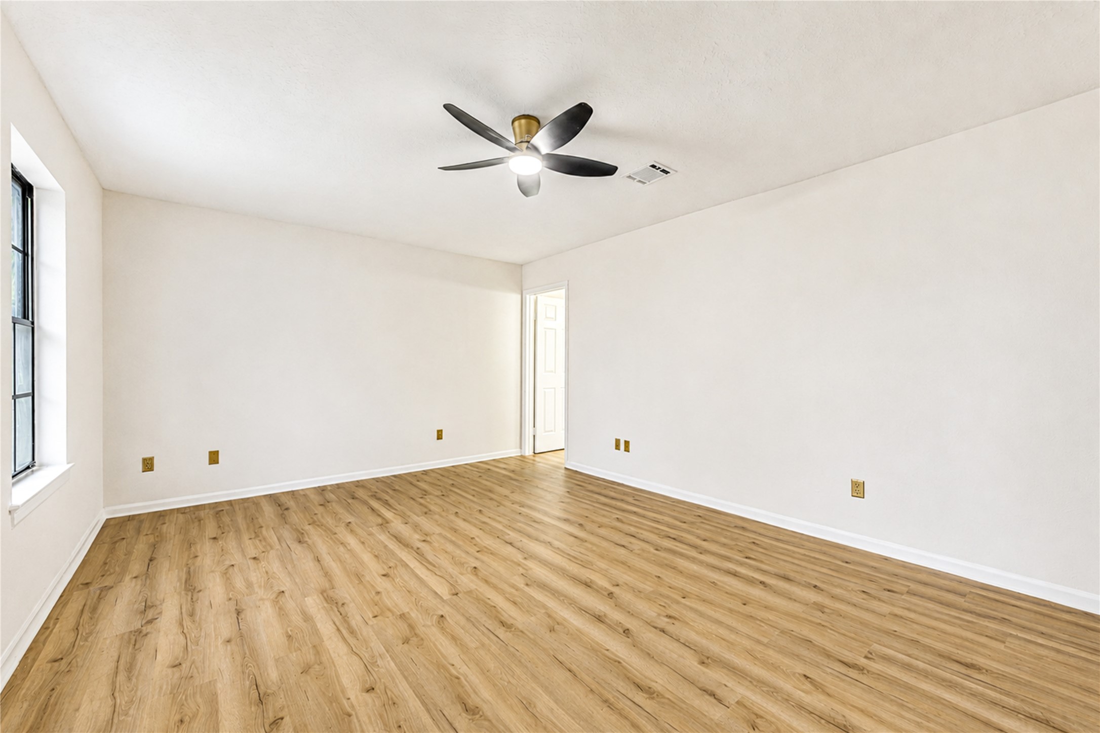 16011 Pinyon Creek Drive Property Photo 34