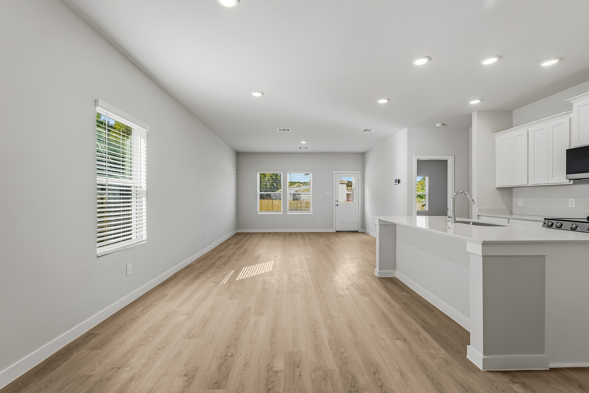 17833 Lionheart Road Property Photo 6