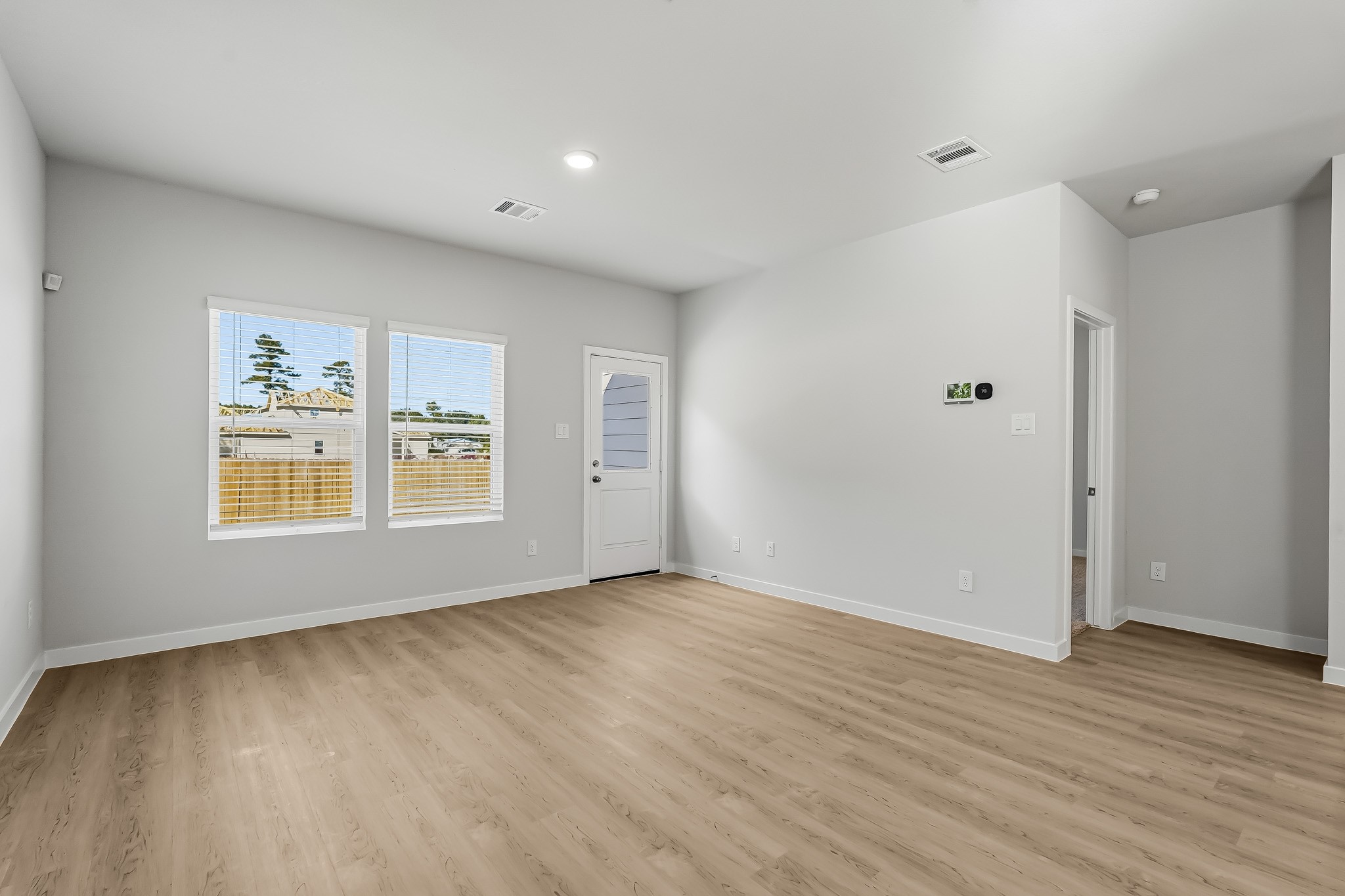 17833 Lionheart Road Property Photo 8