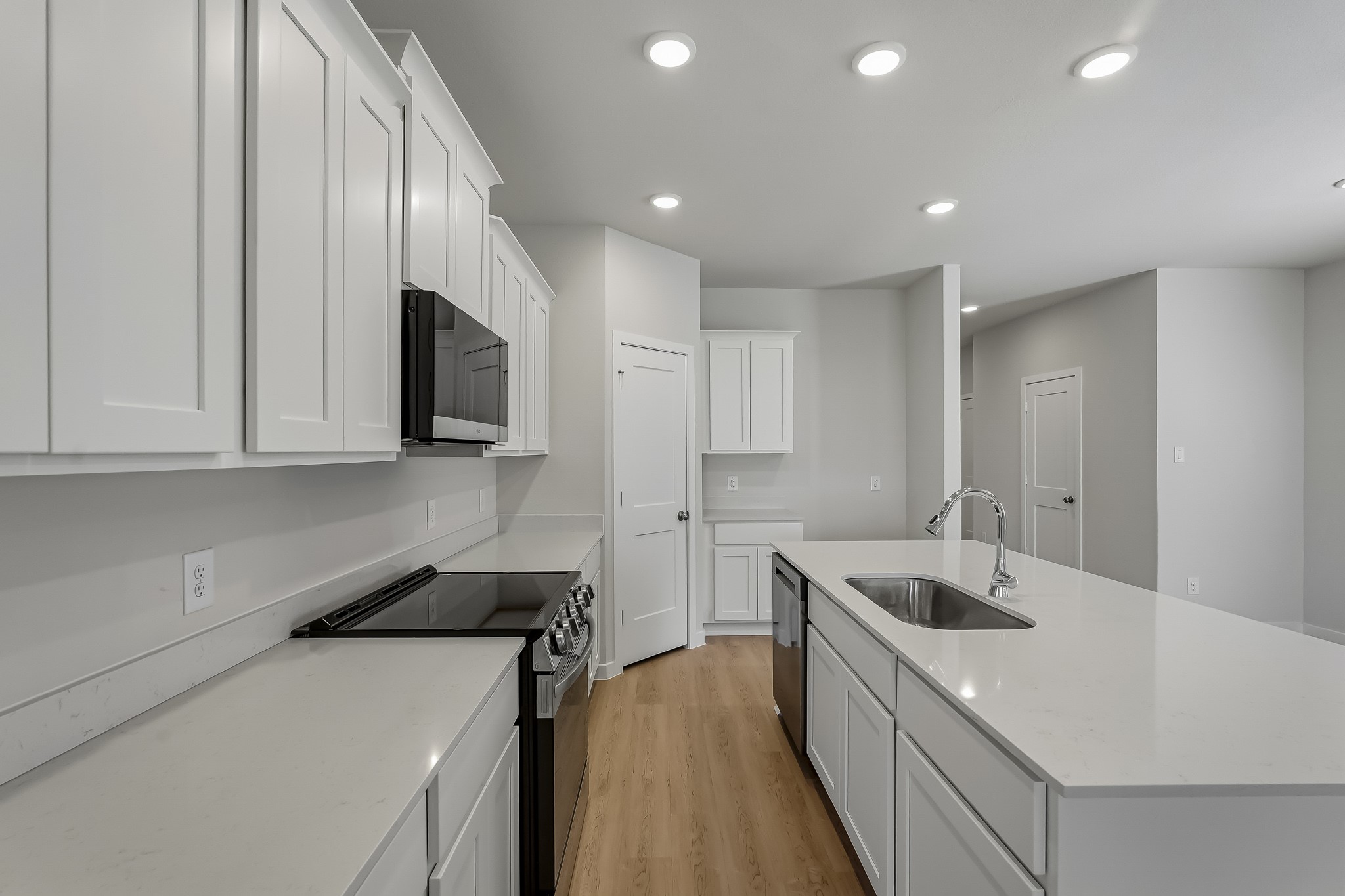 17833 Lionheart Road Property Photo 12