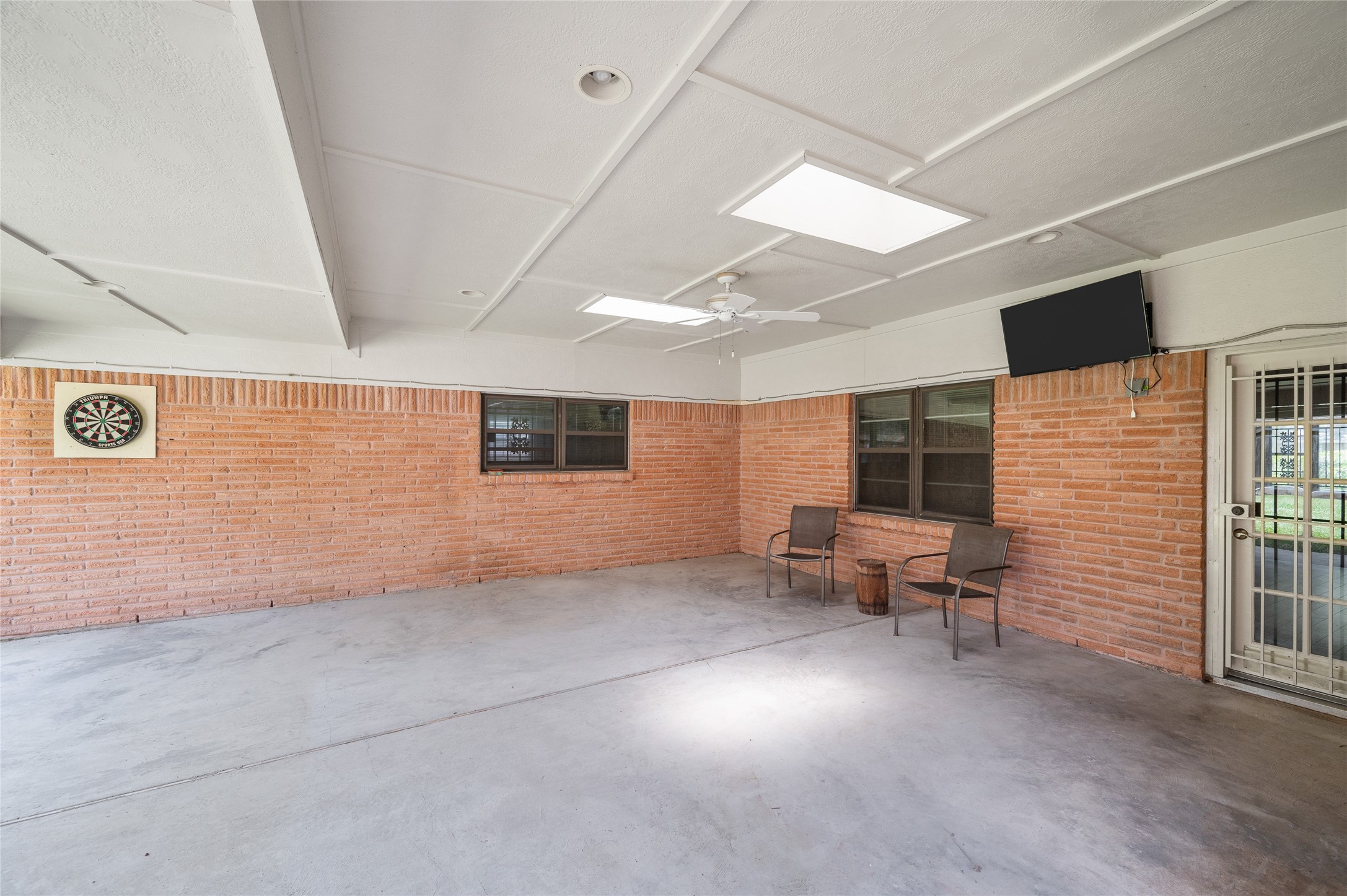 1815 Droxford Drive Property Photo 7