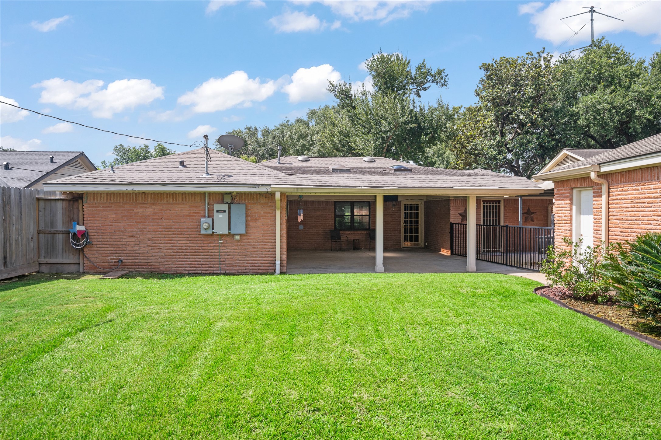 1815 Droxford Drive Property Photo 10