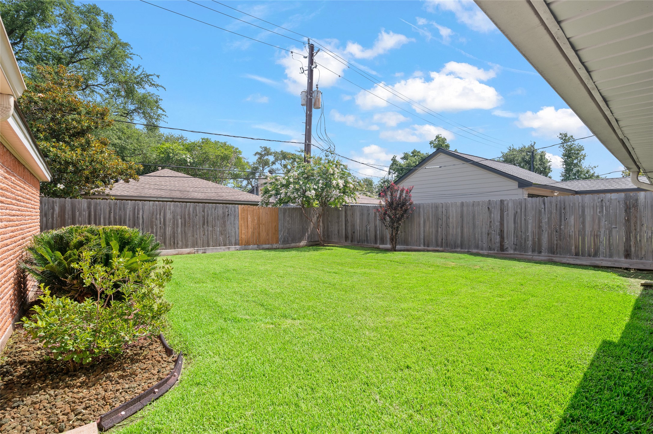 1815 Droxford Drive Property Photo 11