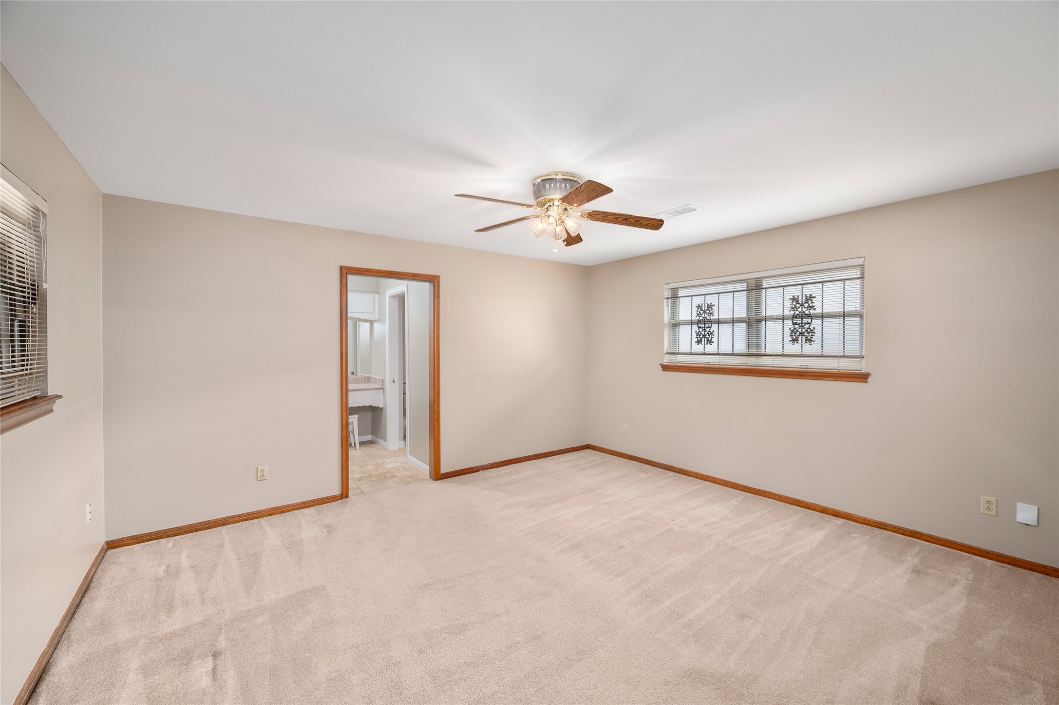 1815 Droxford Drive Property Photo 36