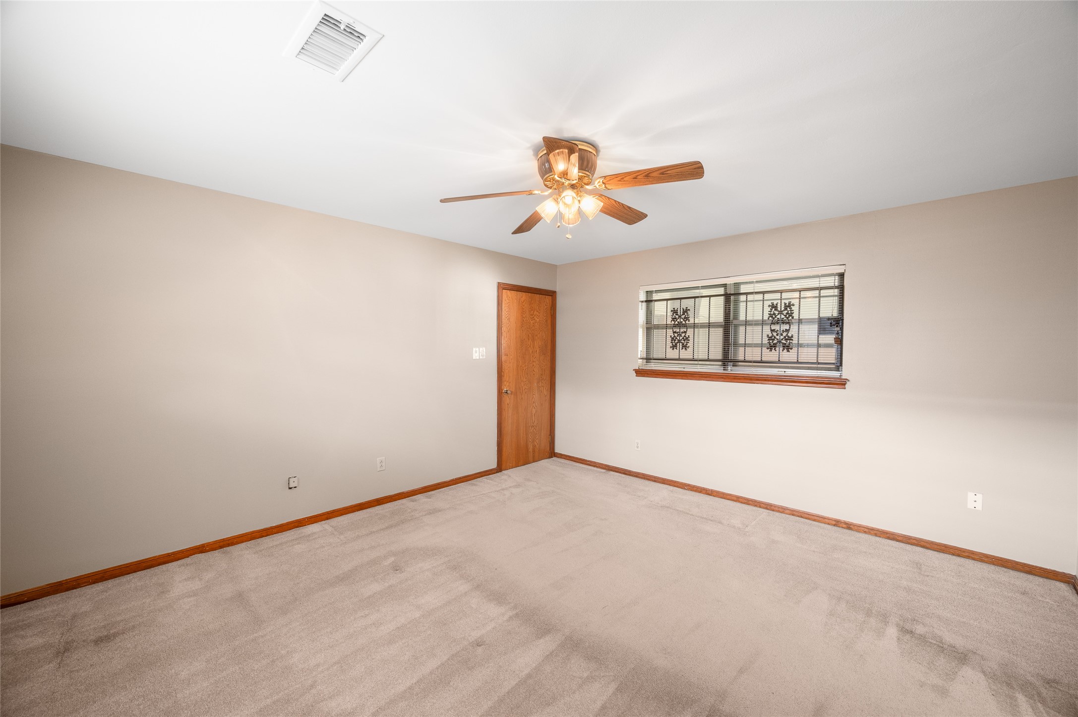 1815 Droxford Drive Property Photo 38
