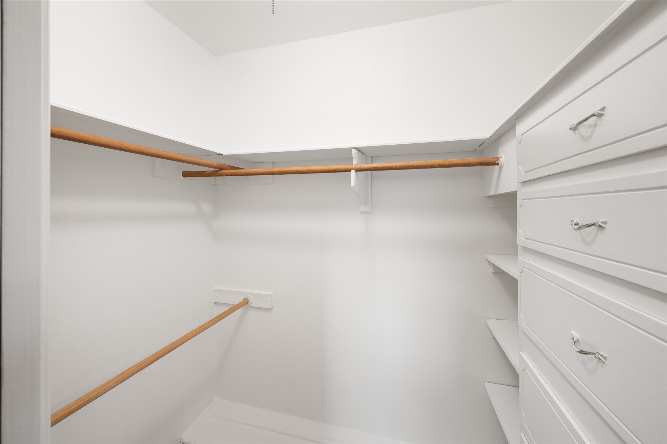 1815 Droxford Drive Property Photo 44