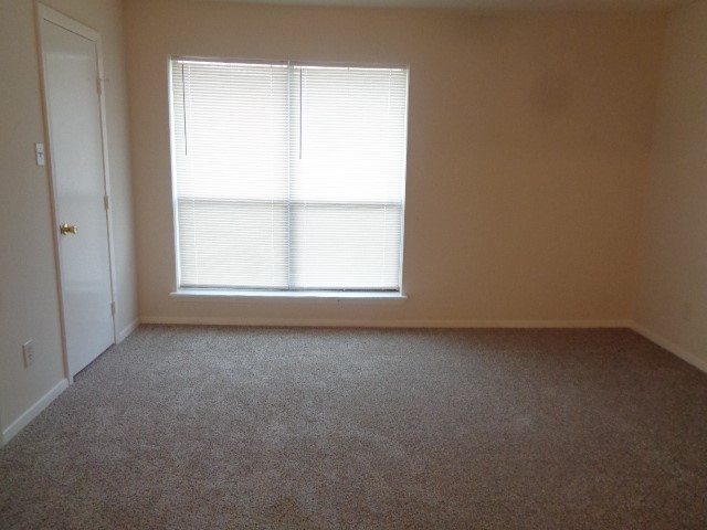 8402 Lone Bridge Lane Property Photo 7